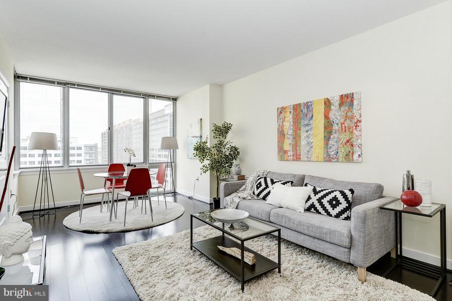 555 MASSACHUSETTS AVENUE NW 806