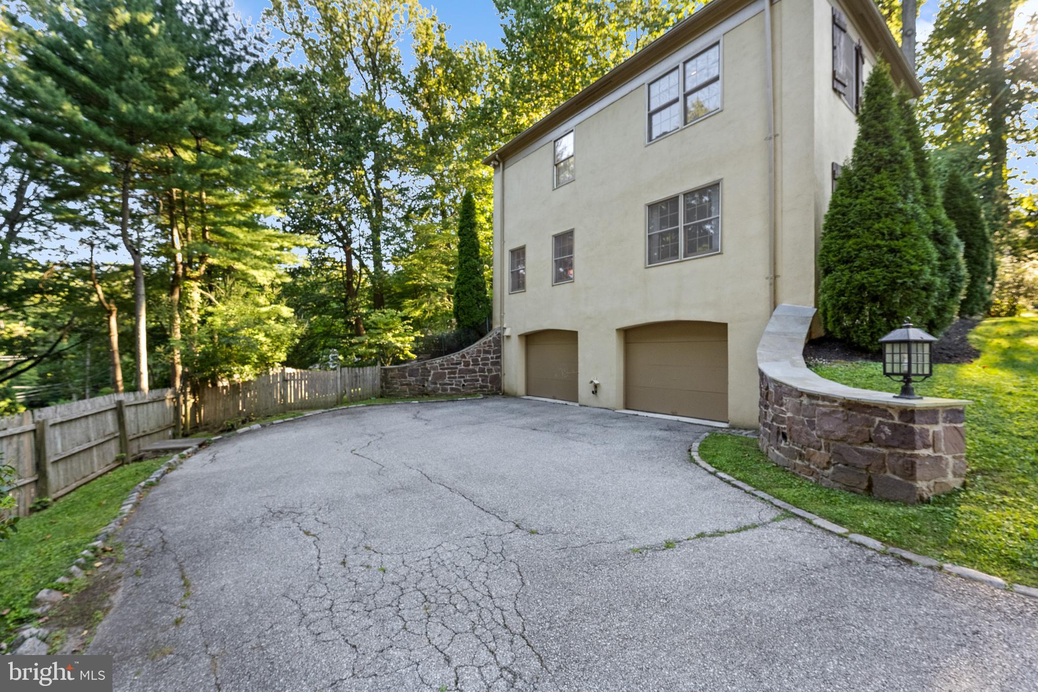 BRYN MAWR - Residential