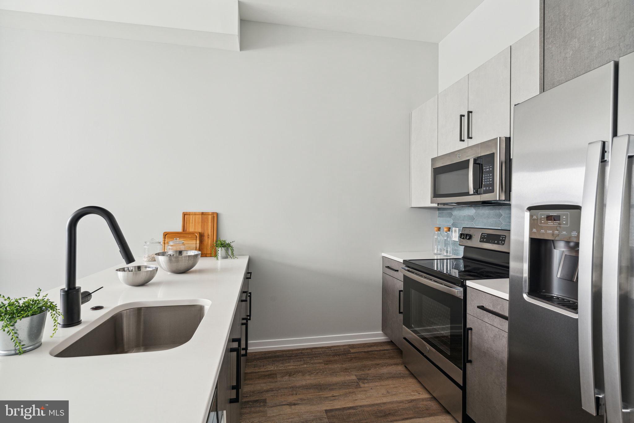 TEMPLE UNIVERSITY - Residential Lease