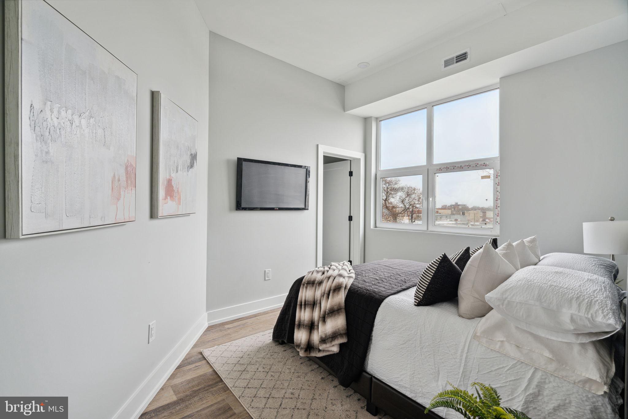 TEMPLE UNIVERSITY - Residential Lease