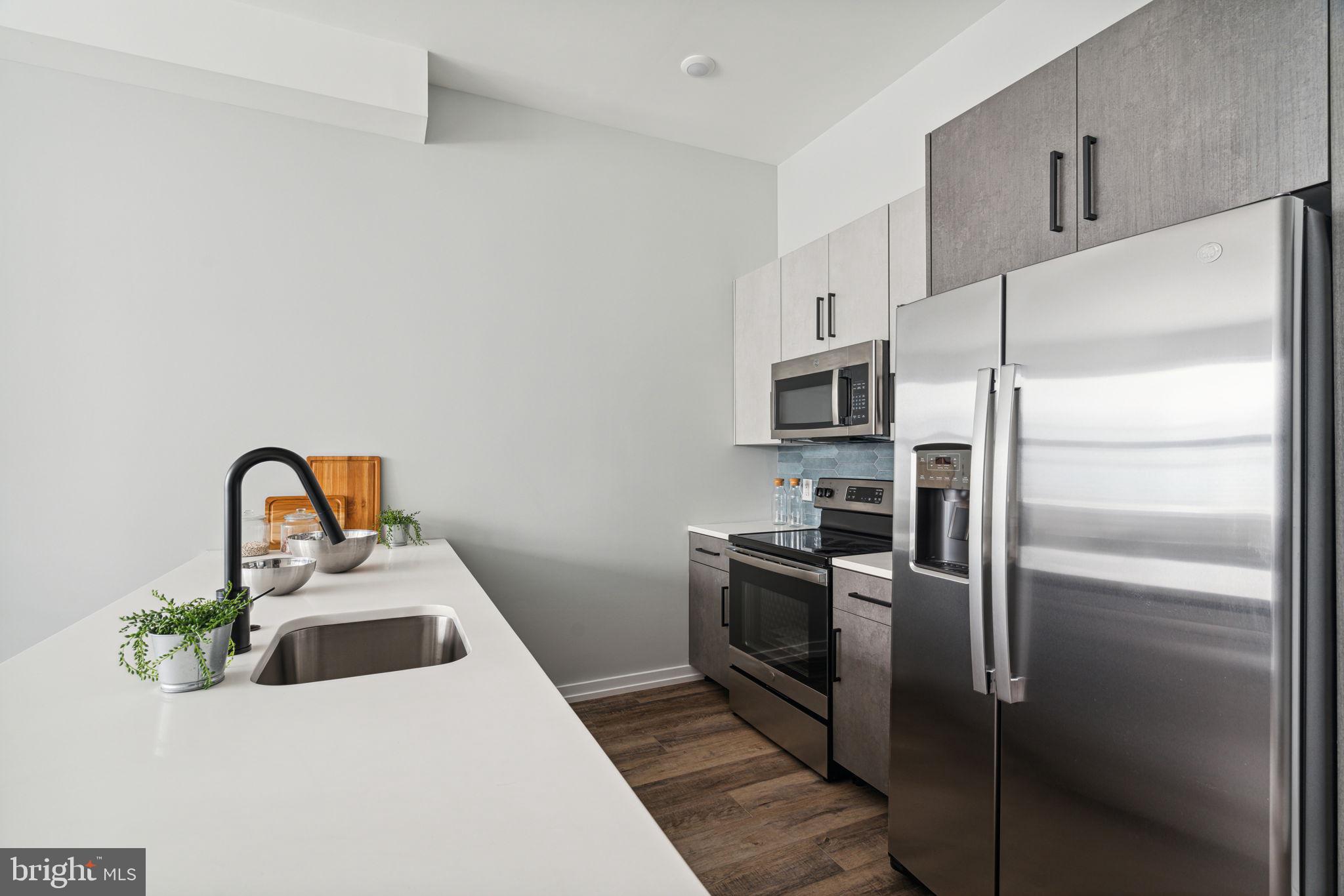 TEMPLE UNIVERSITY - Residential Lease