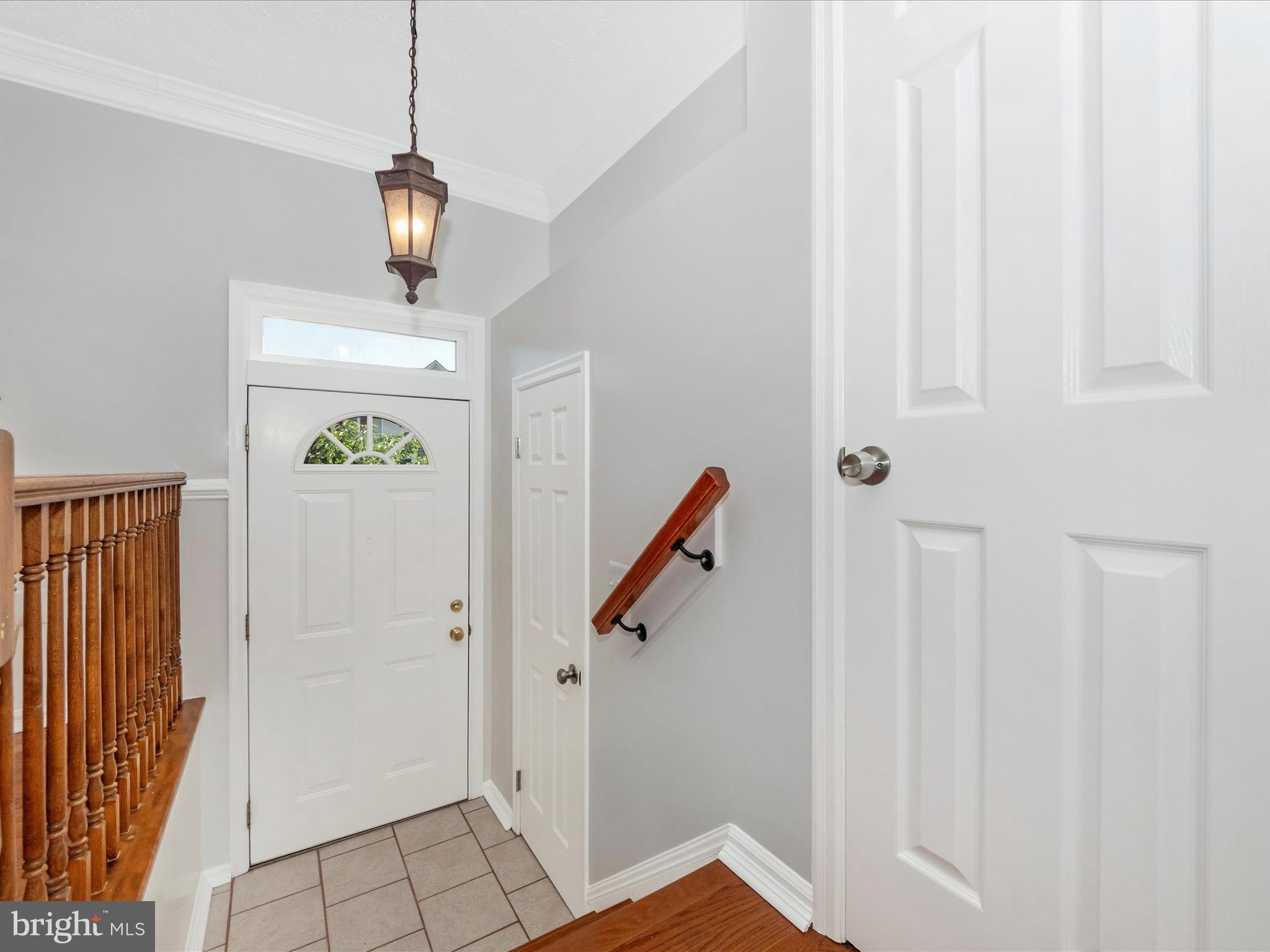 7904 BRIGHTMEADOW COURT