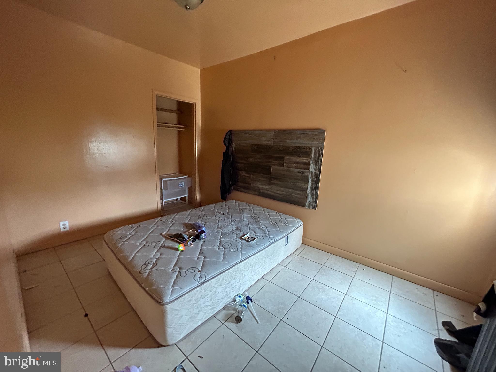 WEST KENSINGTON - Residential