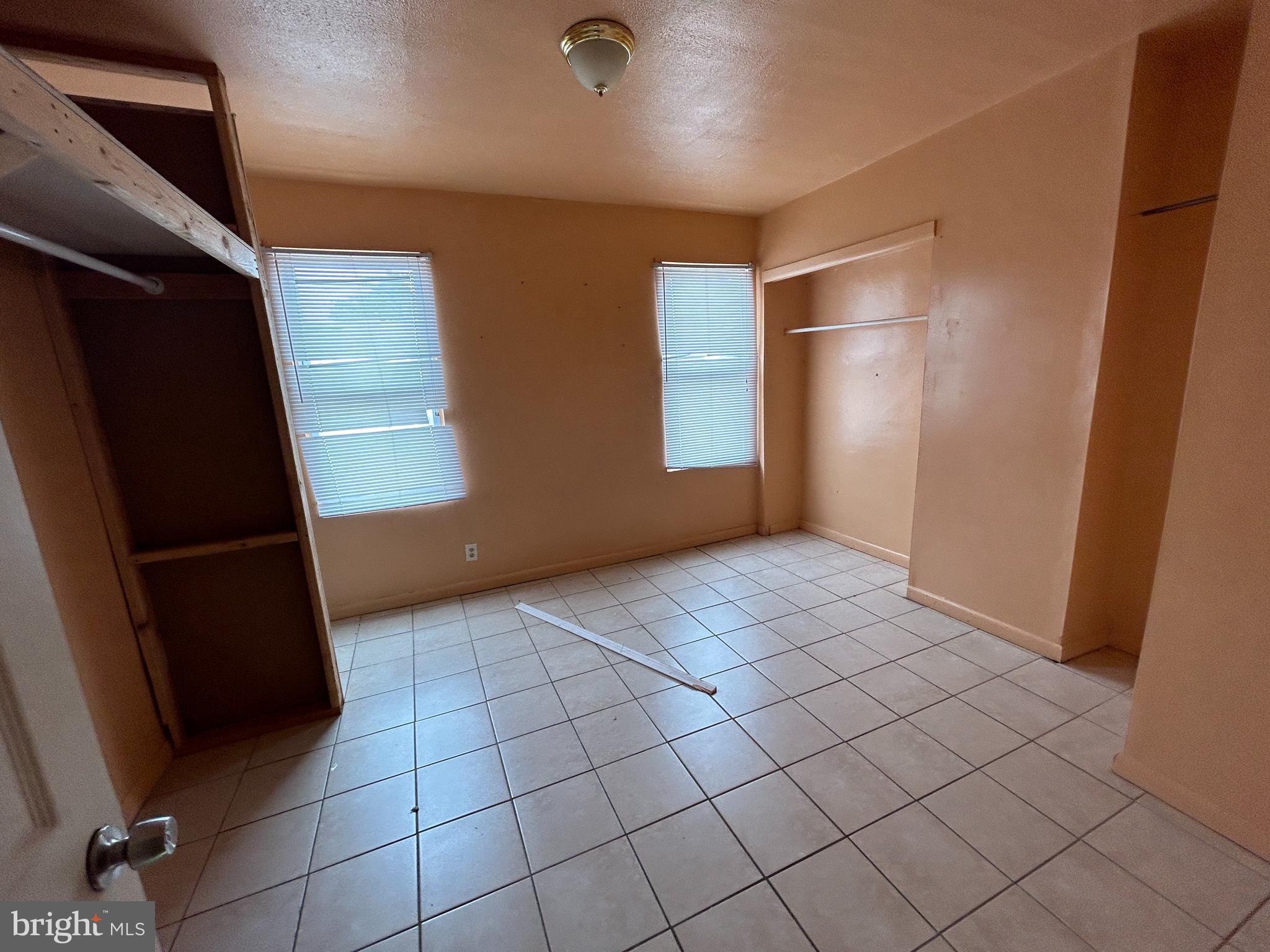 WEST KENSINGTON - Residential