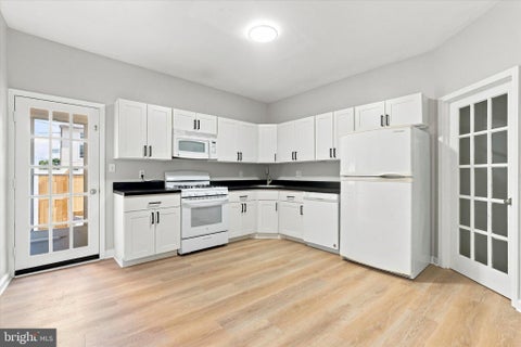 Townhouse For Rent - 185 Gay Street<br/> Philadelphia County, PHILADELPHIA, PA 19127
