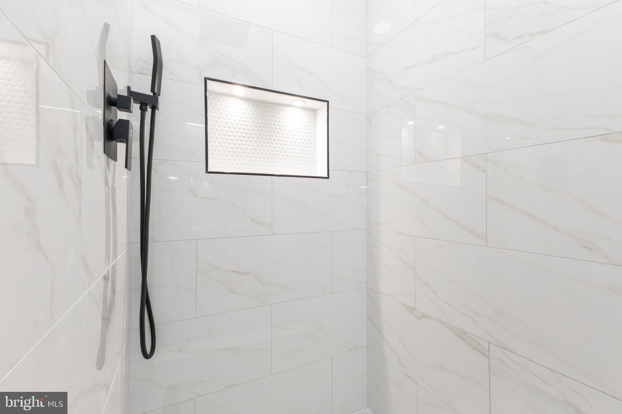 DUNN LORING VILLAGE - Residential