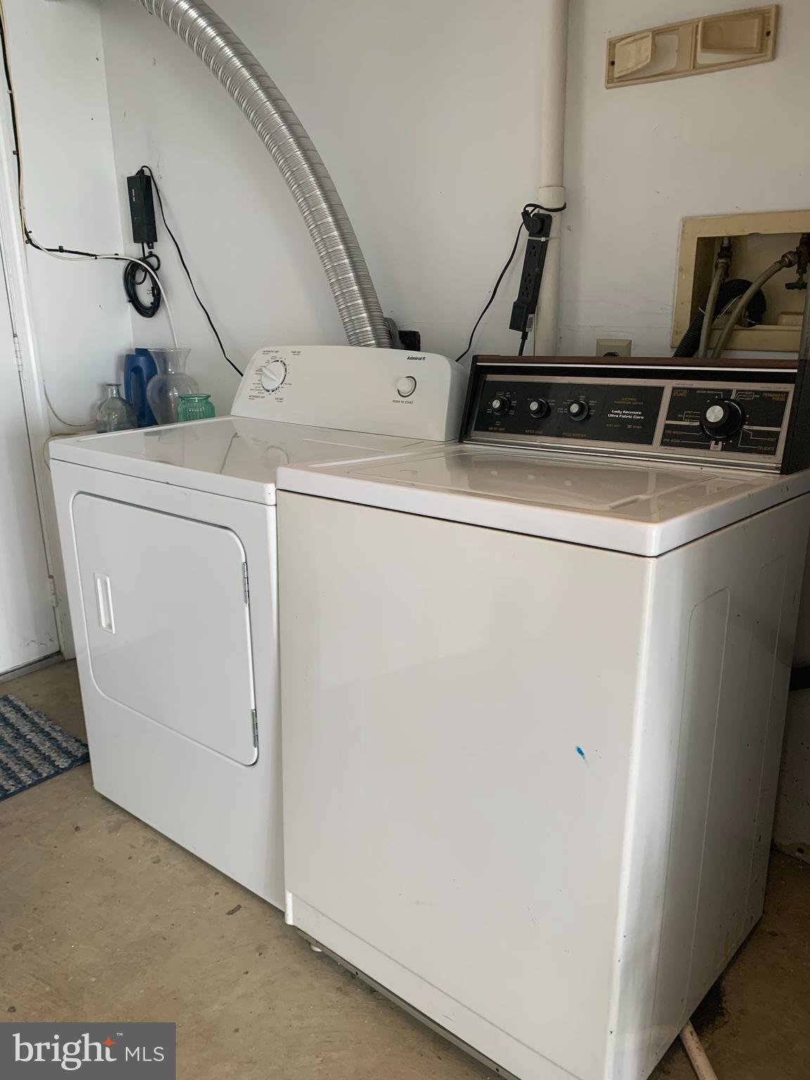 SHERIDAN SQUARE - Residential Lease