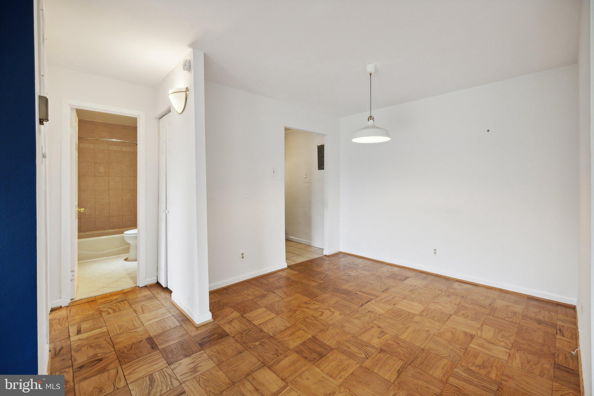 THAYER TOWERS - Residential