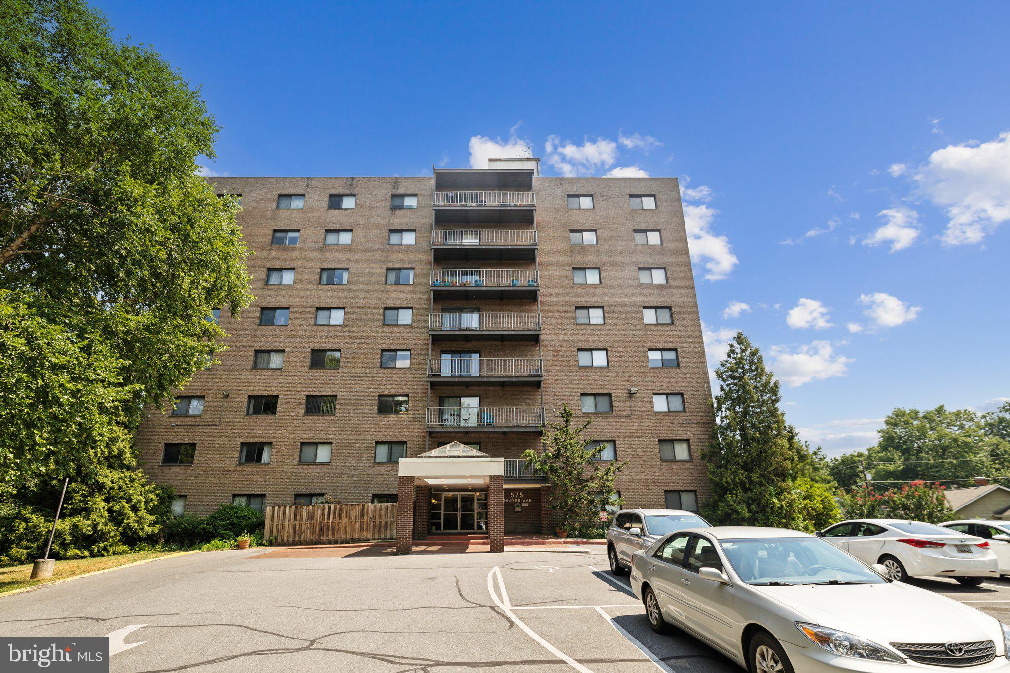 THAYER TOWERS - Residential