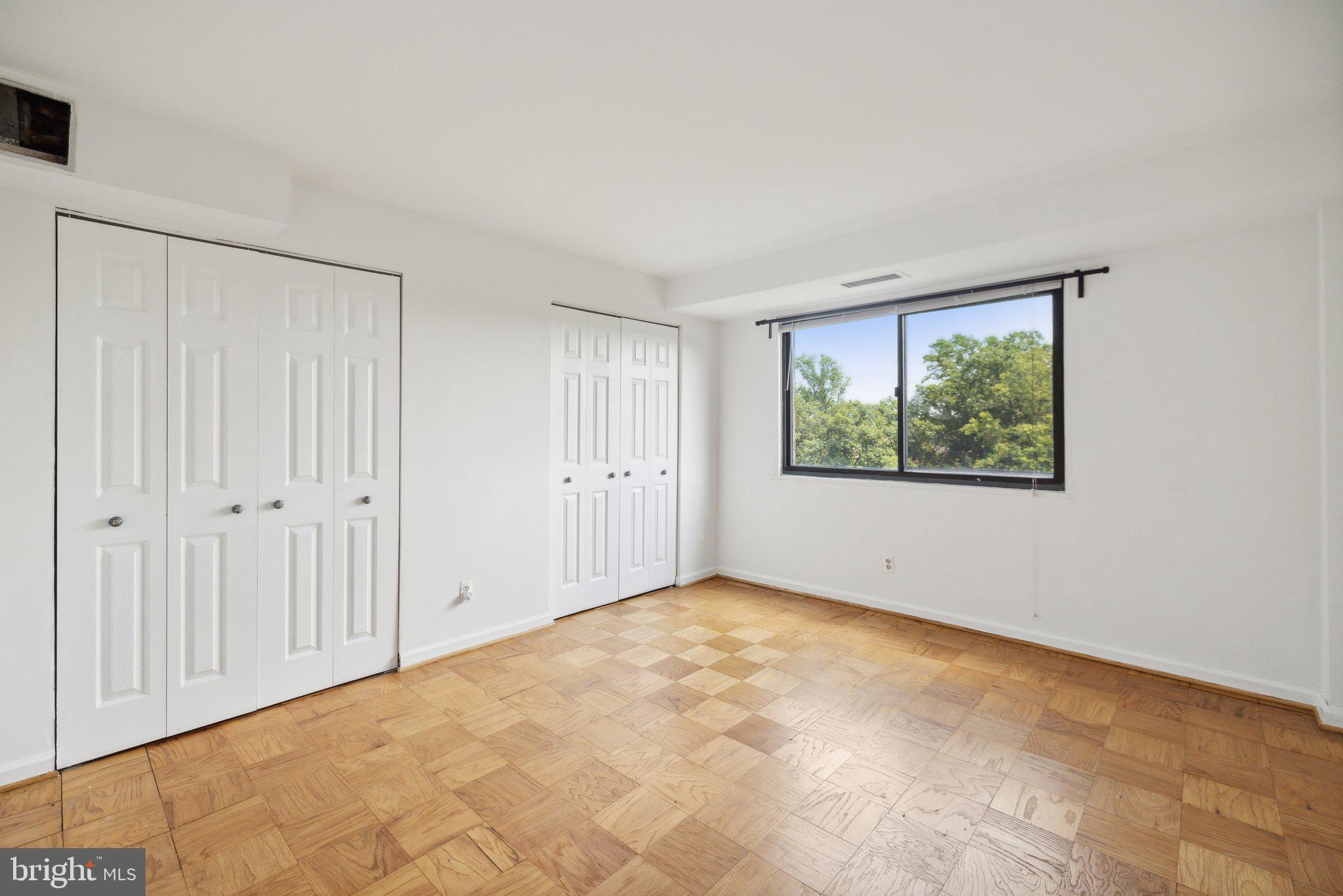 THAYER TOWERS - Residential