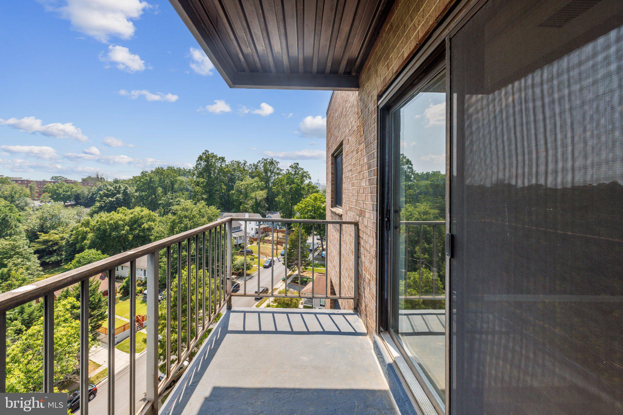 THAYER TOWERS - Residential