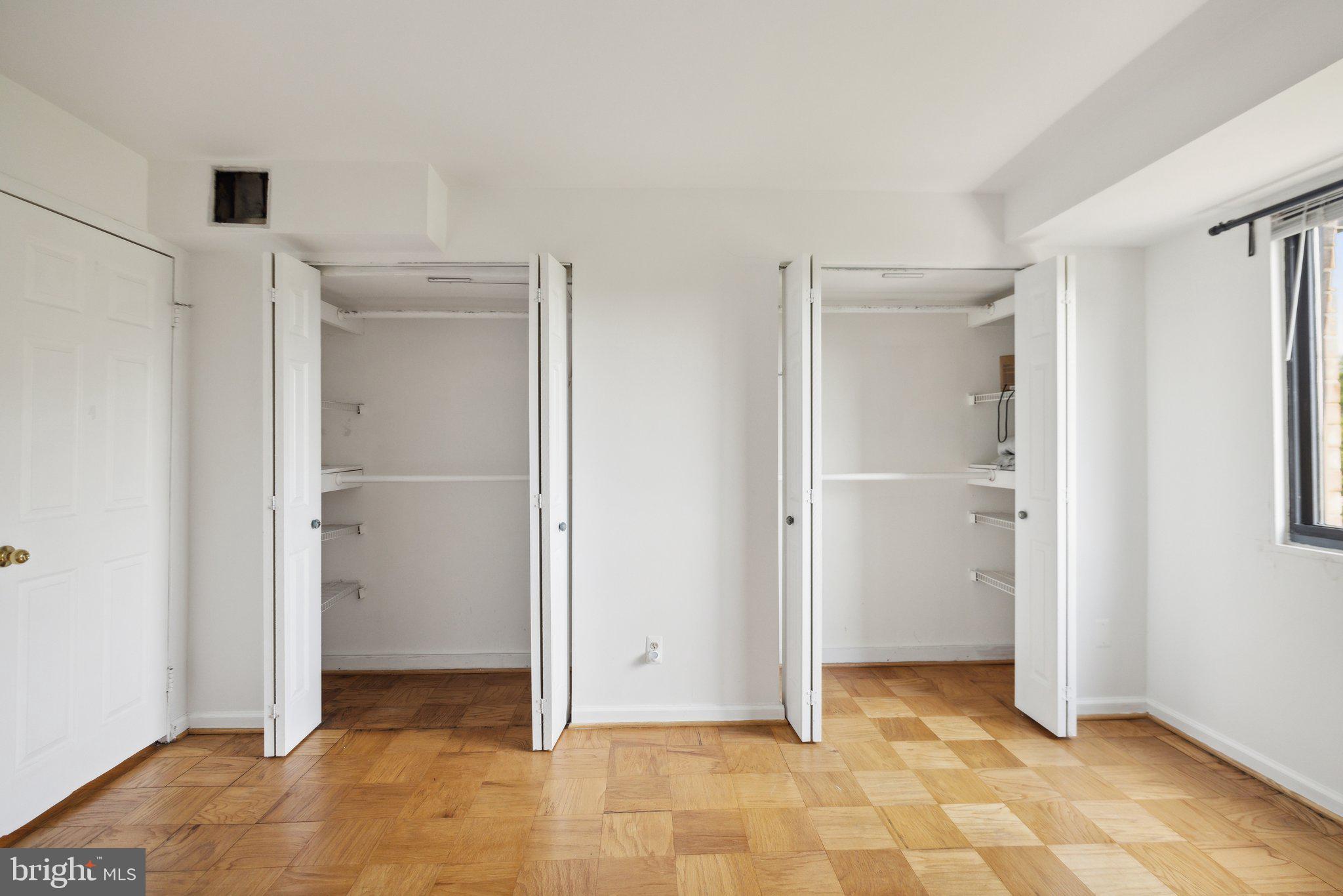 THAYER TOWERS - Residential