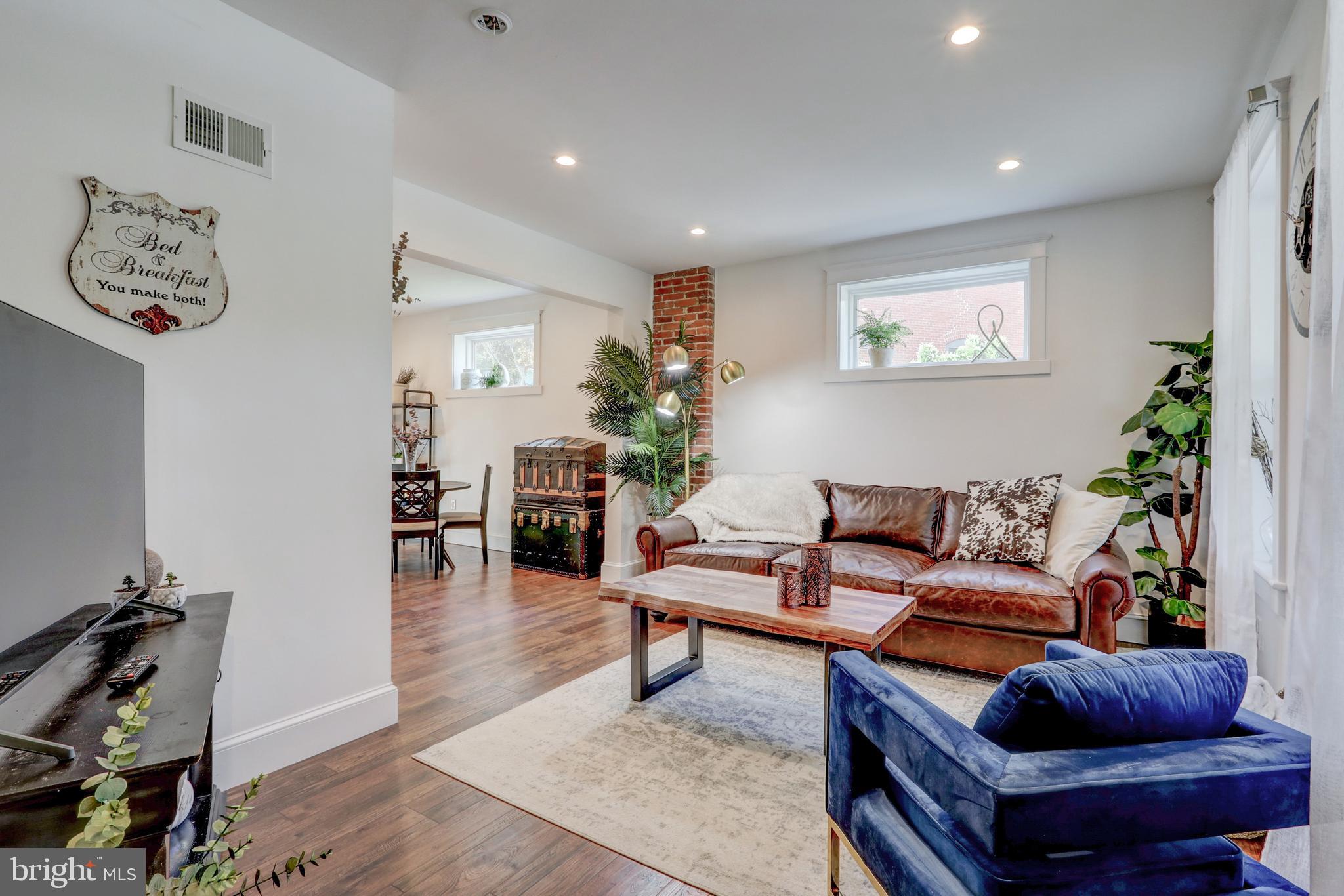 LANCASTER - Residential Lease