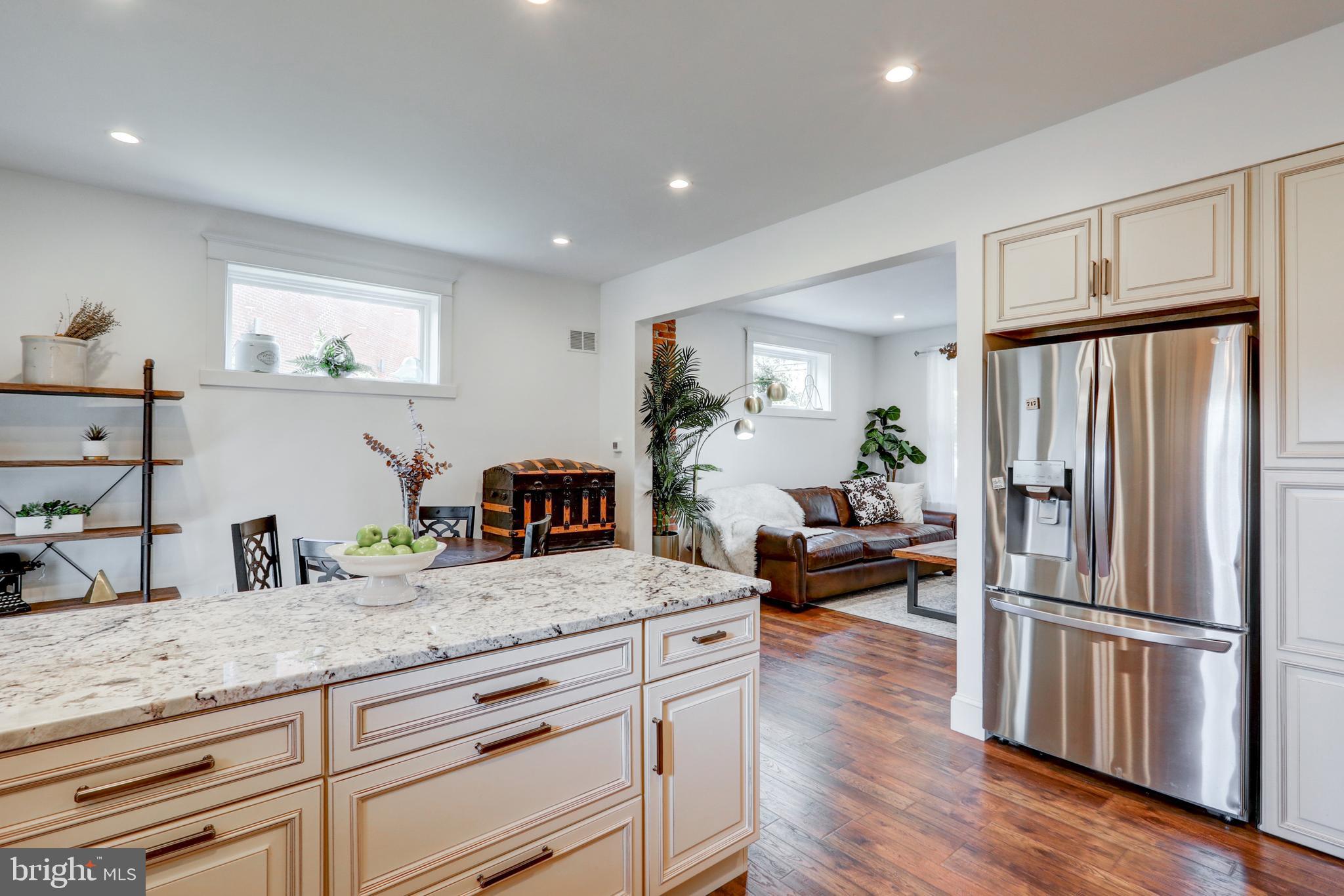 LANCASTER - Residential Lease