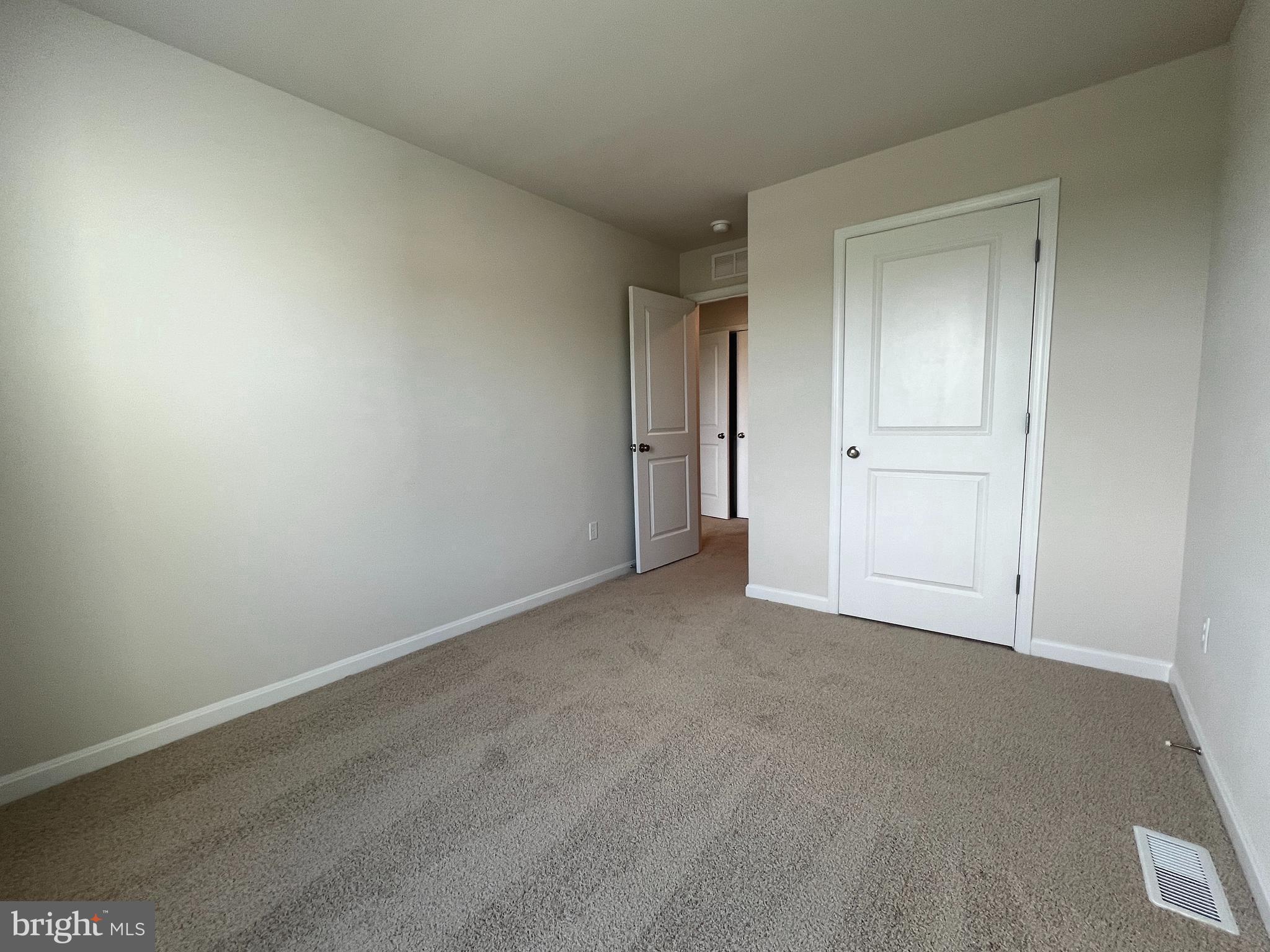 VALLEY VIEW - Residential Lease