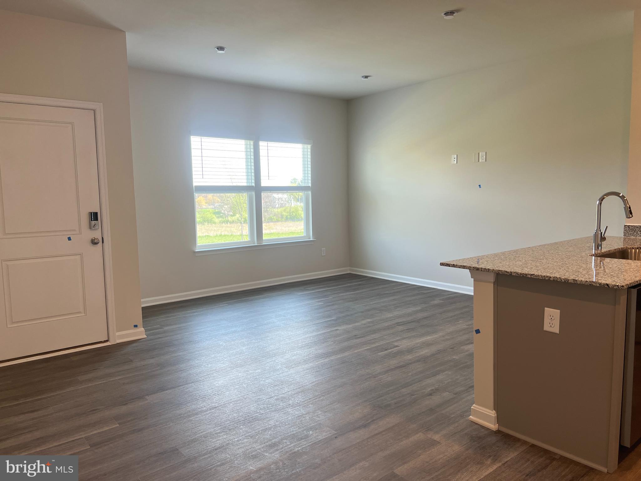 VALLEY VIEW - Residential Lease