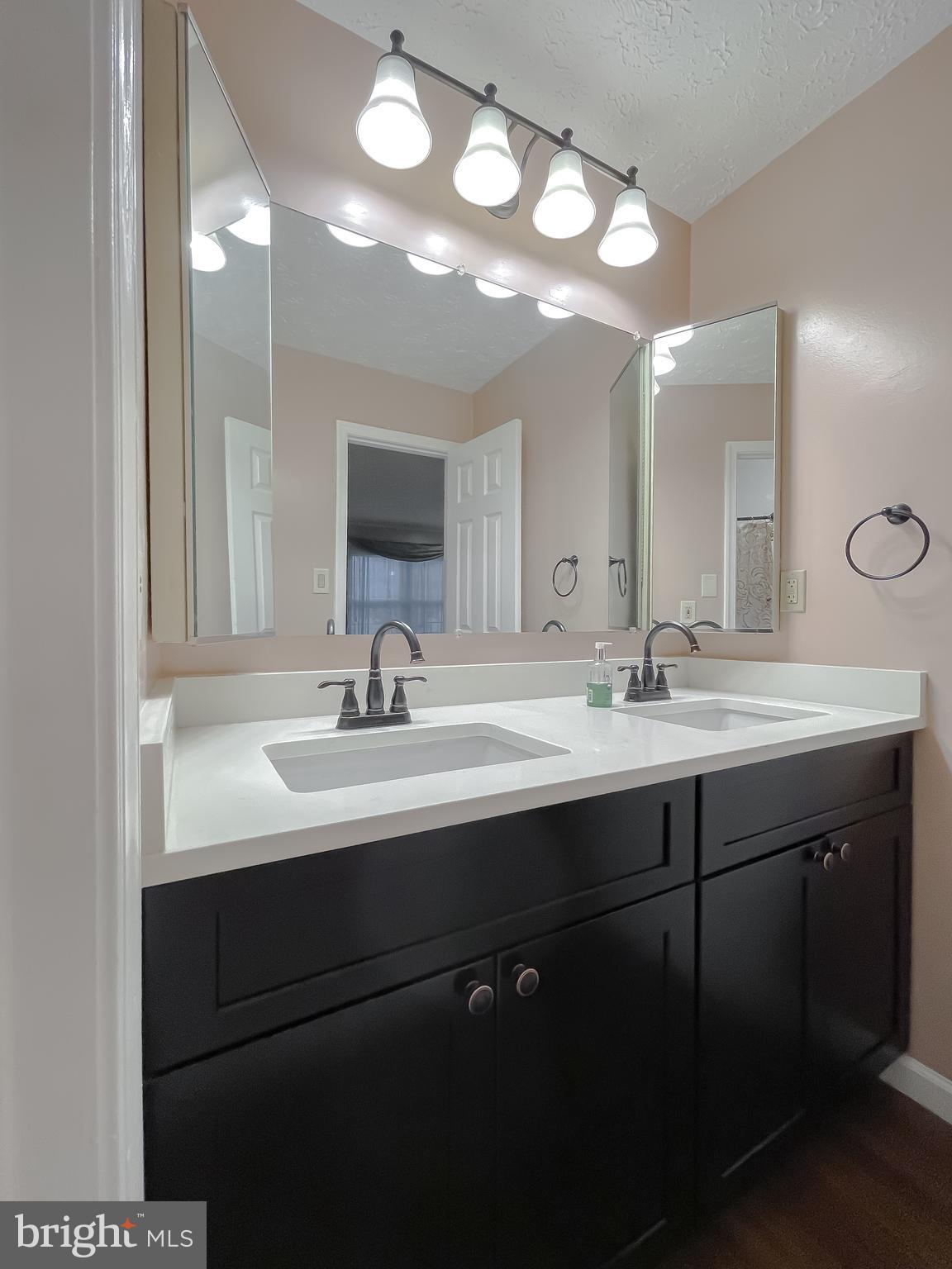 DORCHESTER - ST. CHARLES - Residential