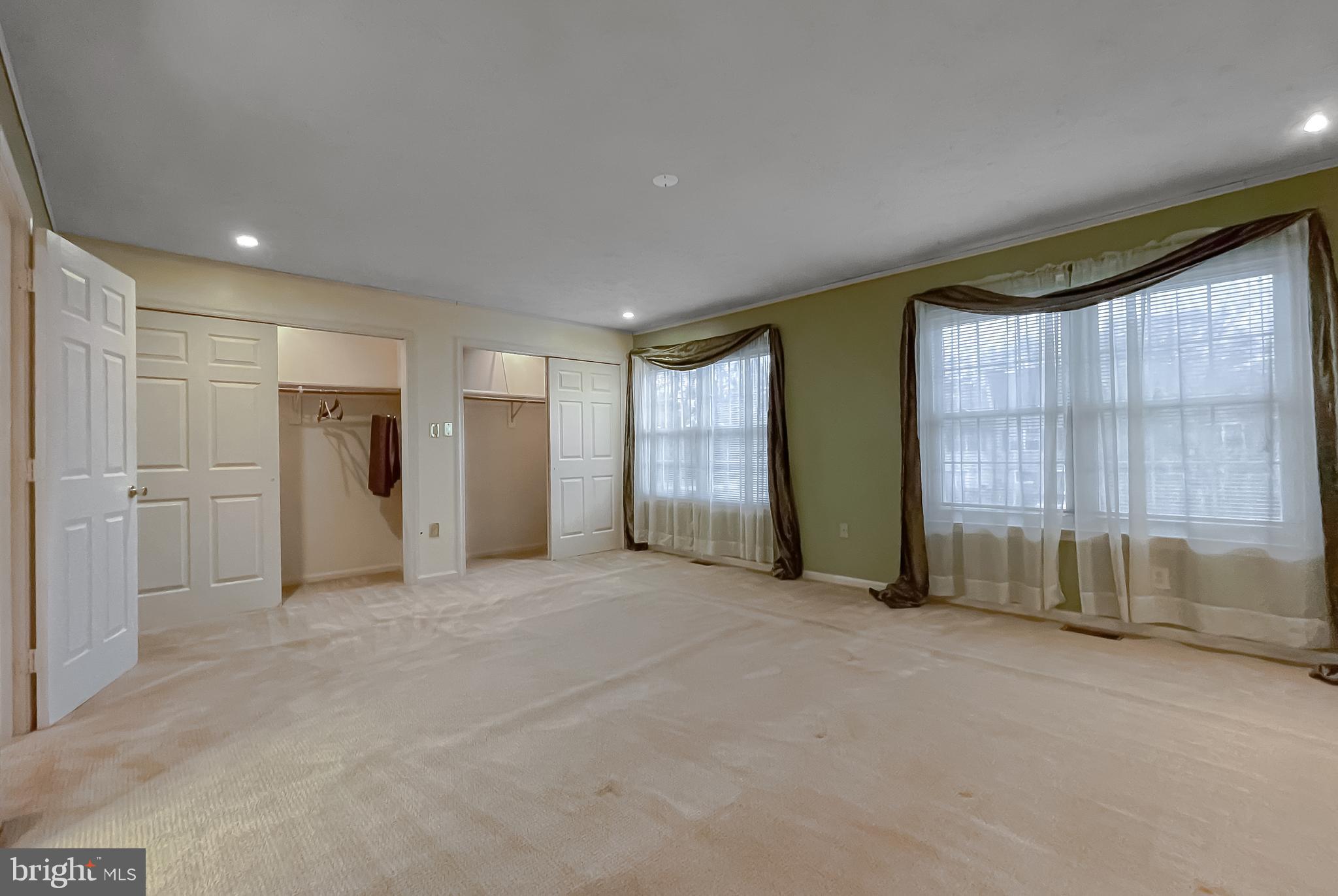 DORCHESTER - ST. CHARLES - Residential