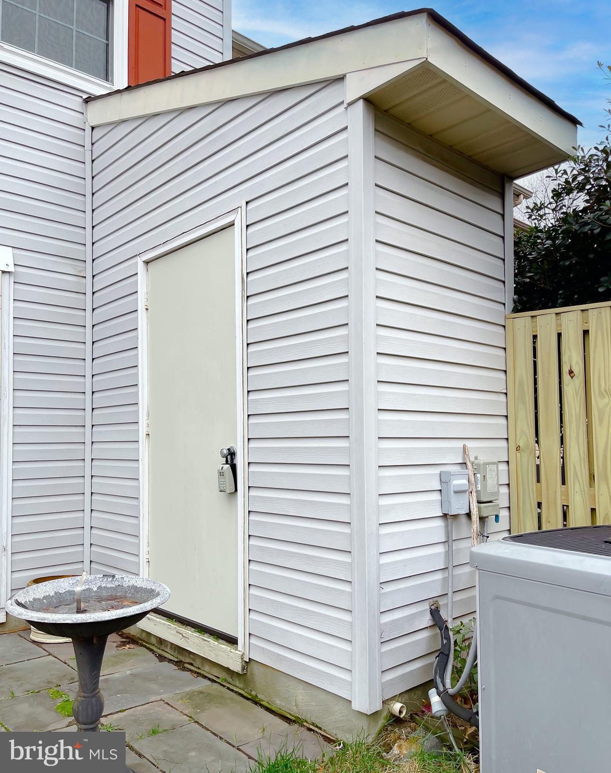 DORCHESTER - ST. CHARLES - Residential