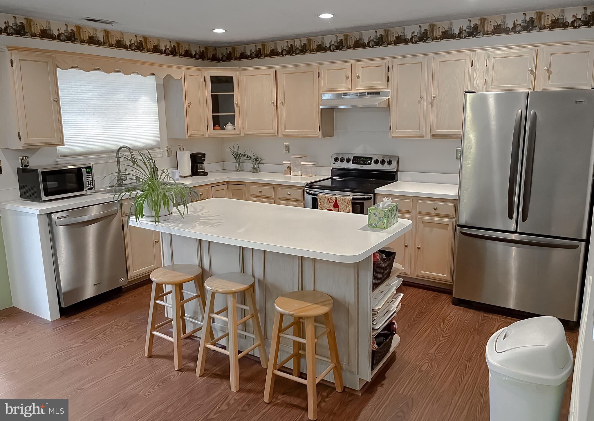 DORCHESTER - ST. CHARLES - Residential