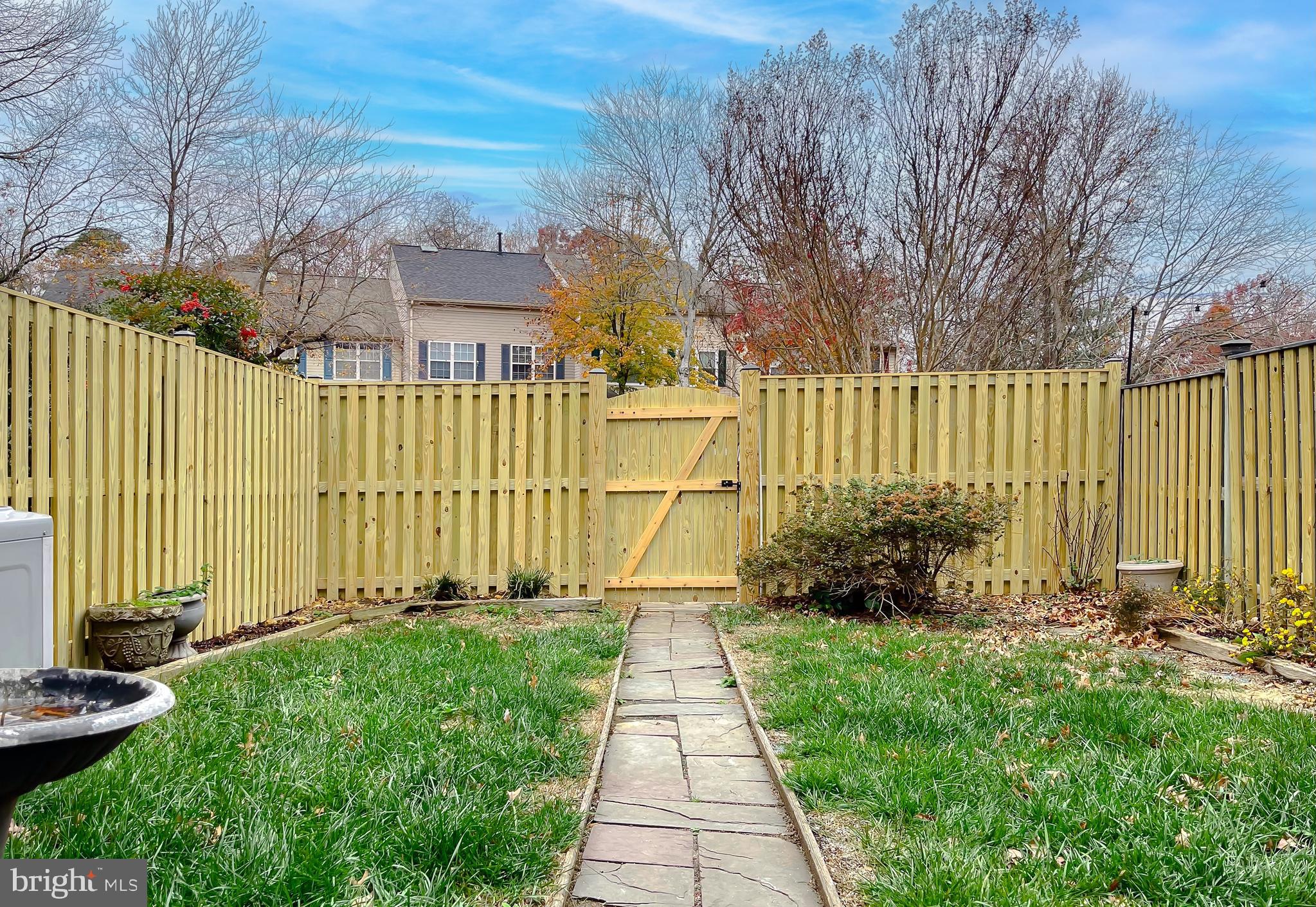 DORCHESTER - ST. CHARLES - Residential