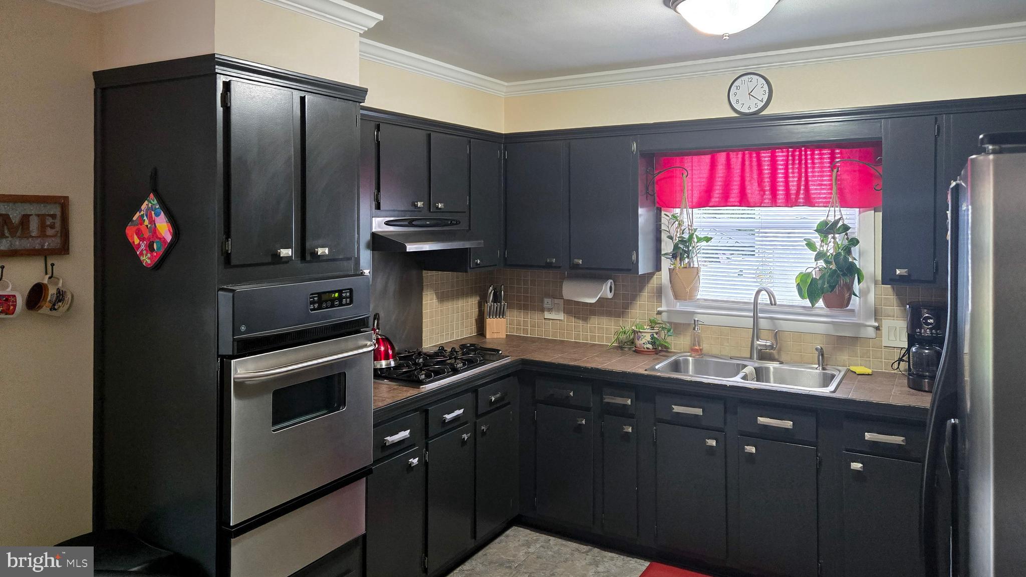 EAST PETERSBURG - Residential