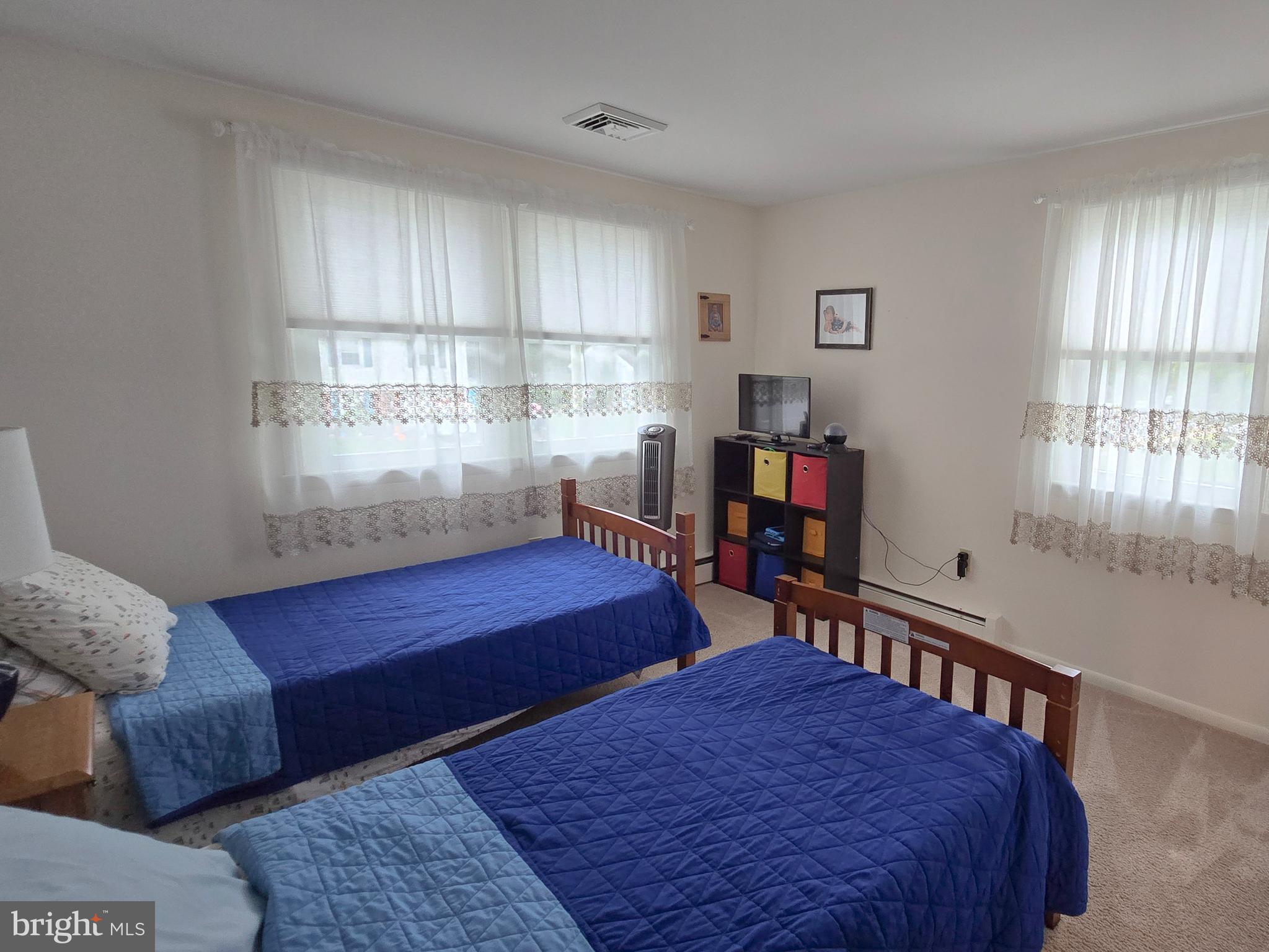 EAST PETERSBURG - Residential