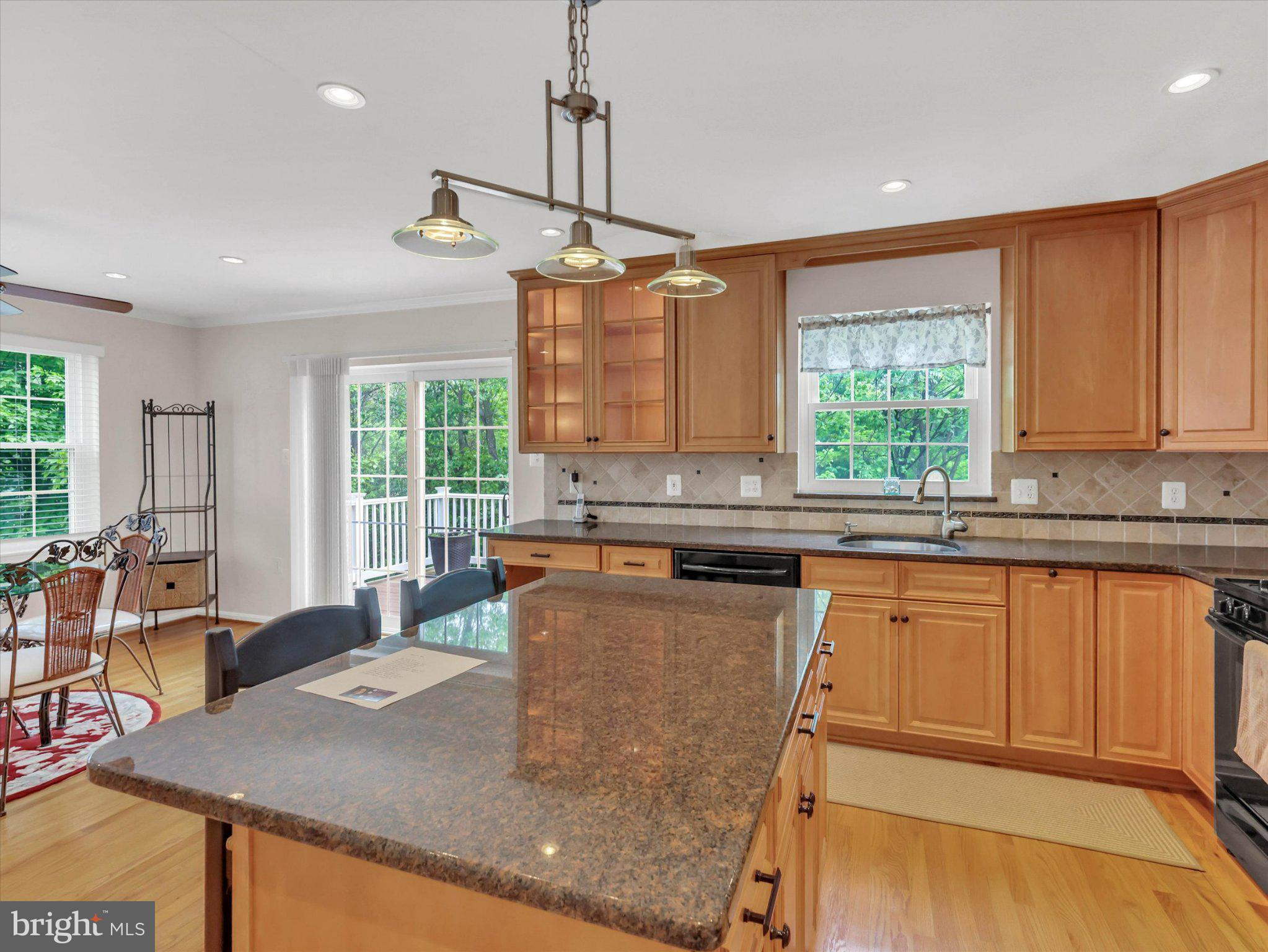 GOLDSBOROUGH MANOR - Residential