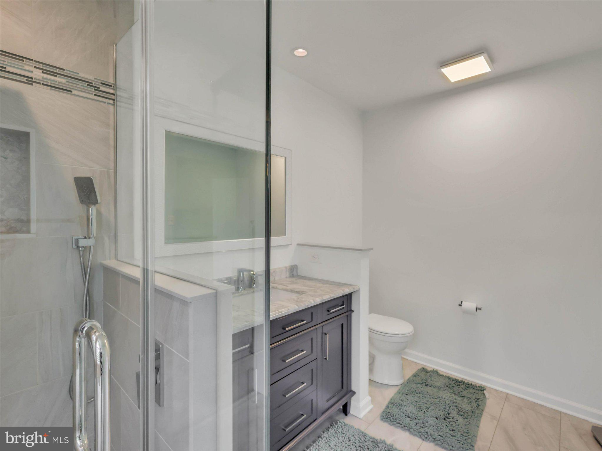 GOLDSBOROUGH MANOR - Residential