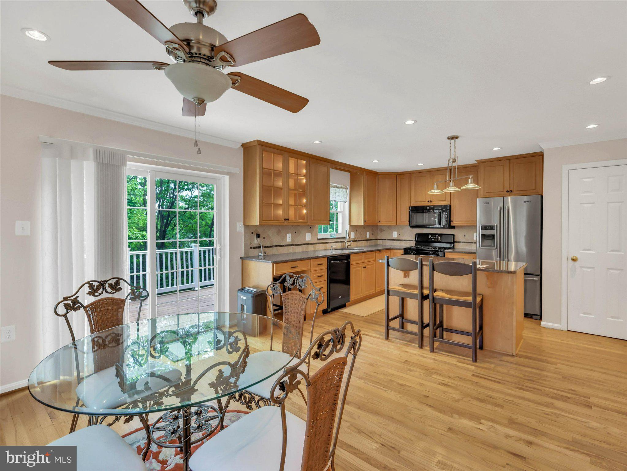 GOLDSBOROUGH MANOR - Residential