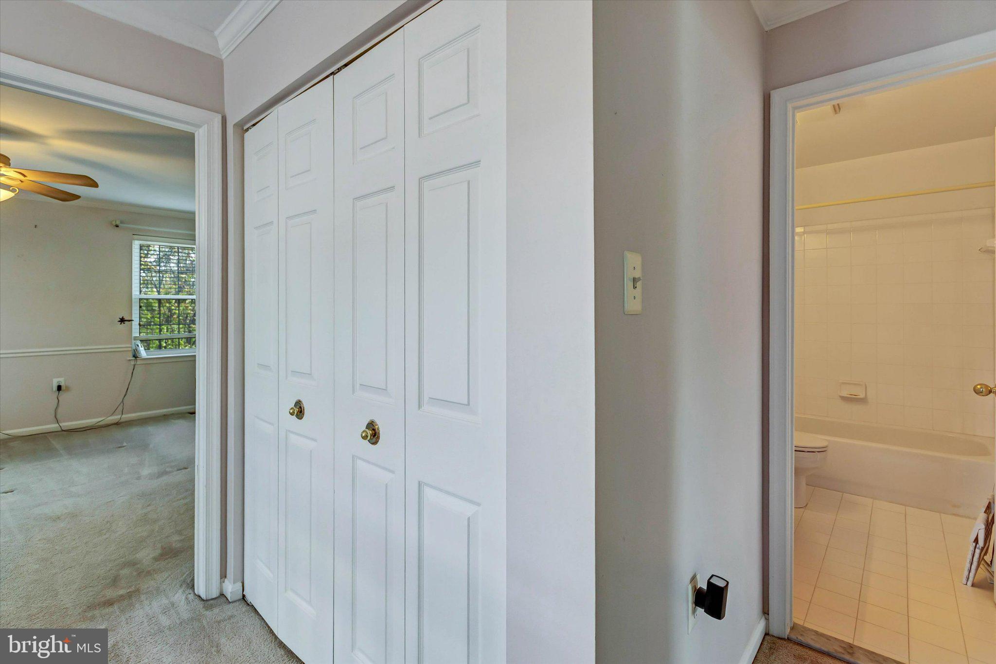 GOLDSBOROUGH MANOR - Residential
