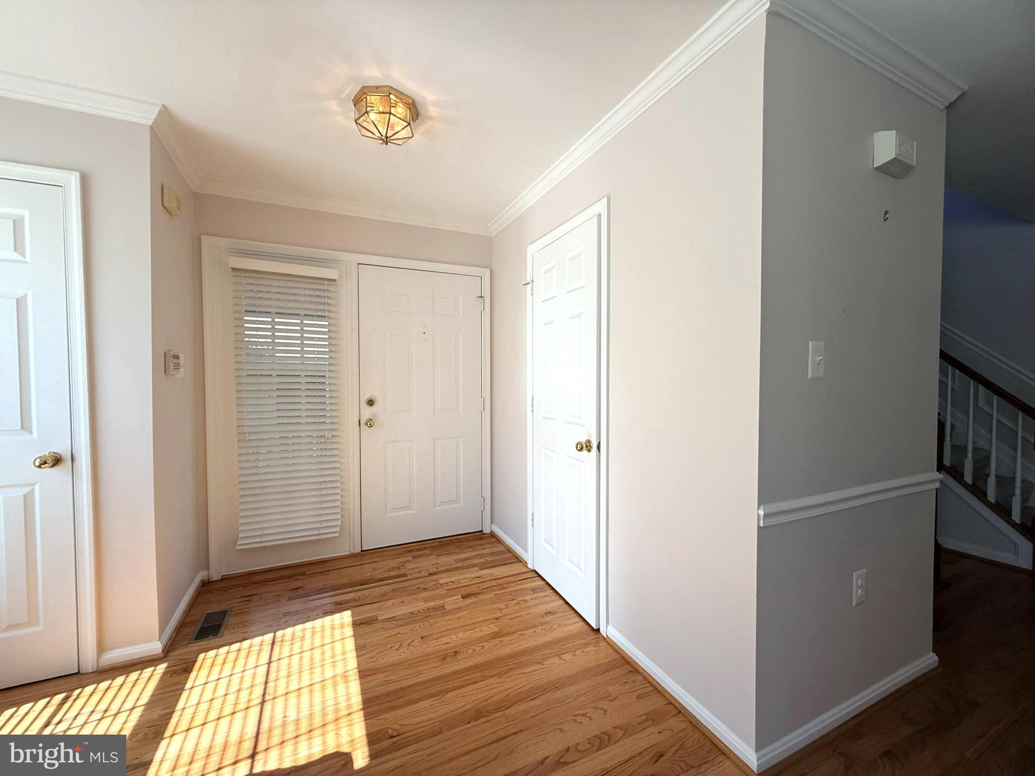 GOLDSBOROUGH MANOR - Residential