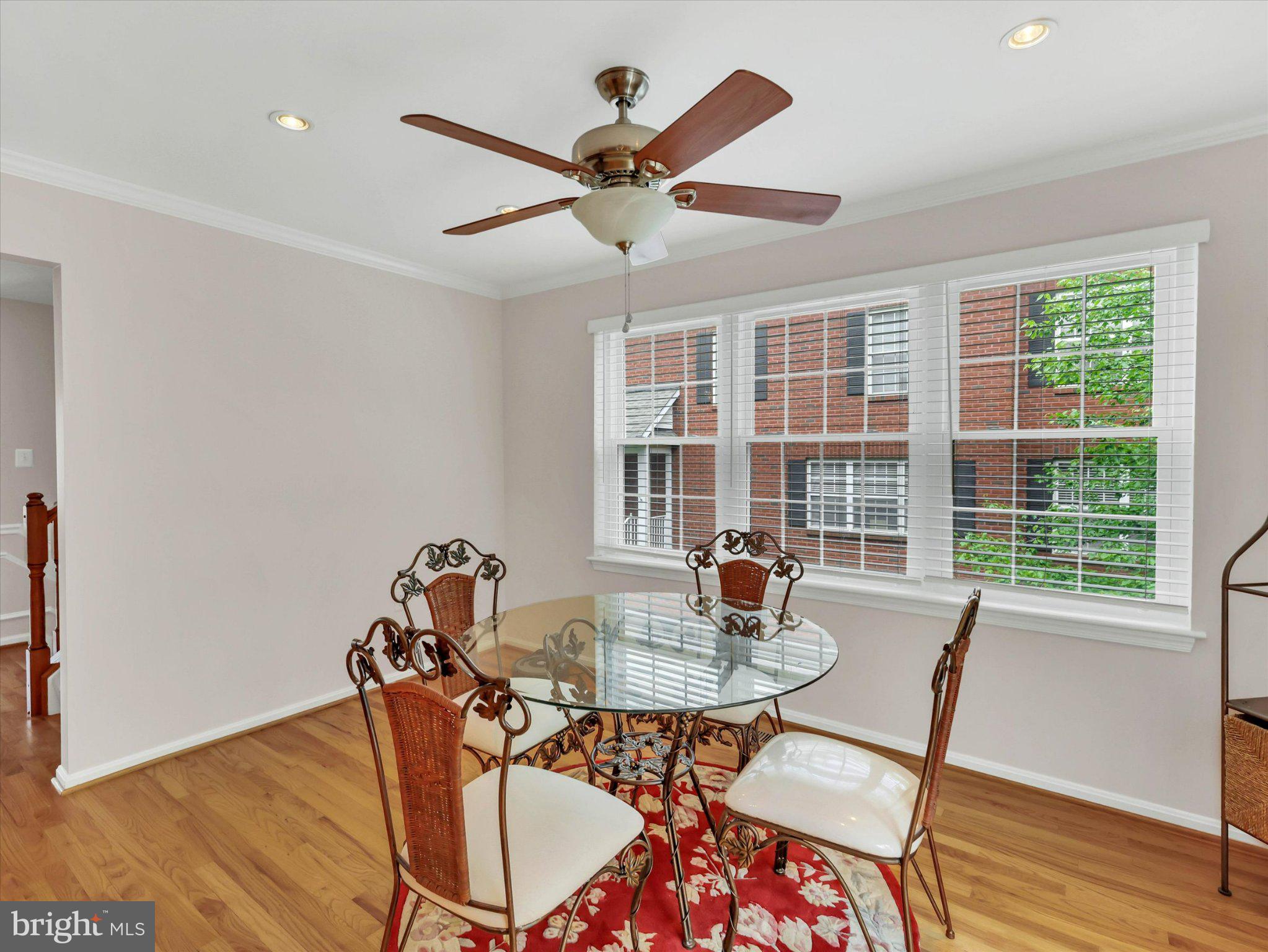 GOLDSBOROUGH MANOR - Residential