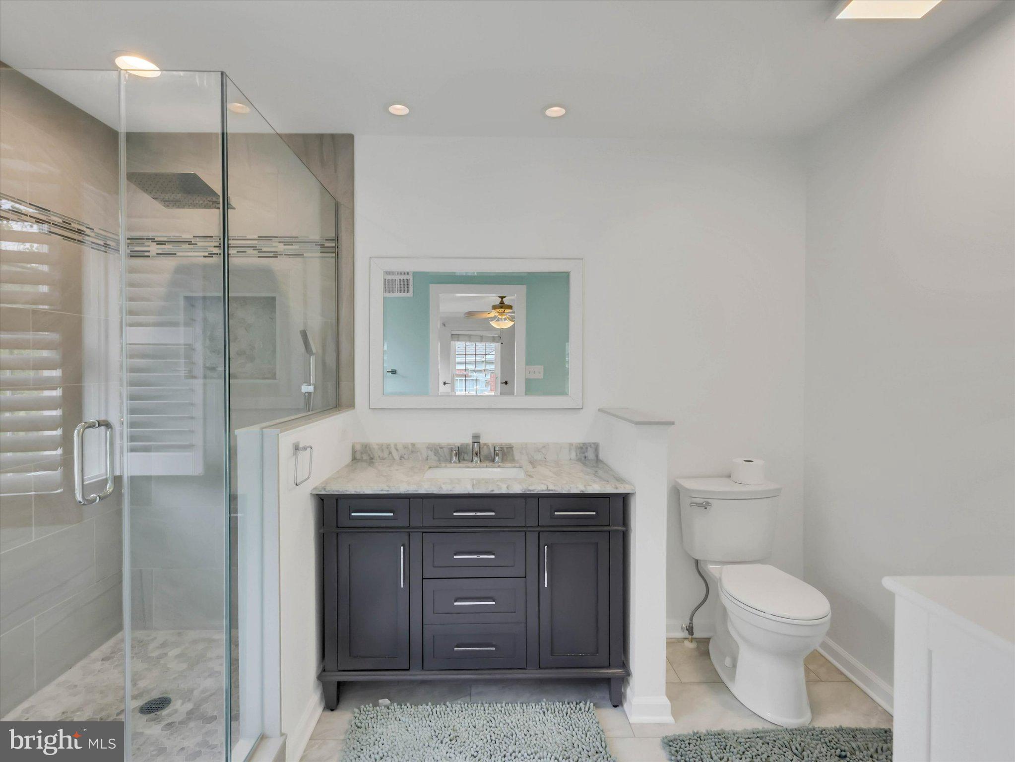GOLDSBOROUGH MANOR - Residential