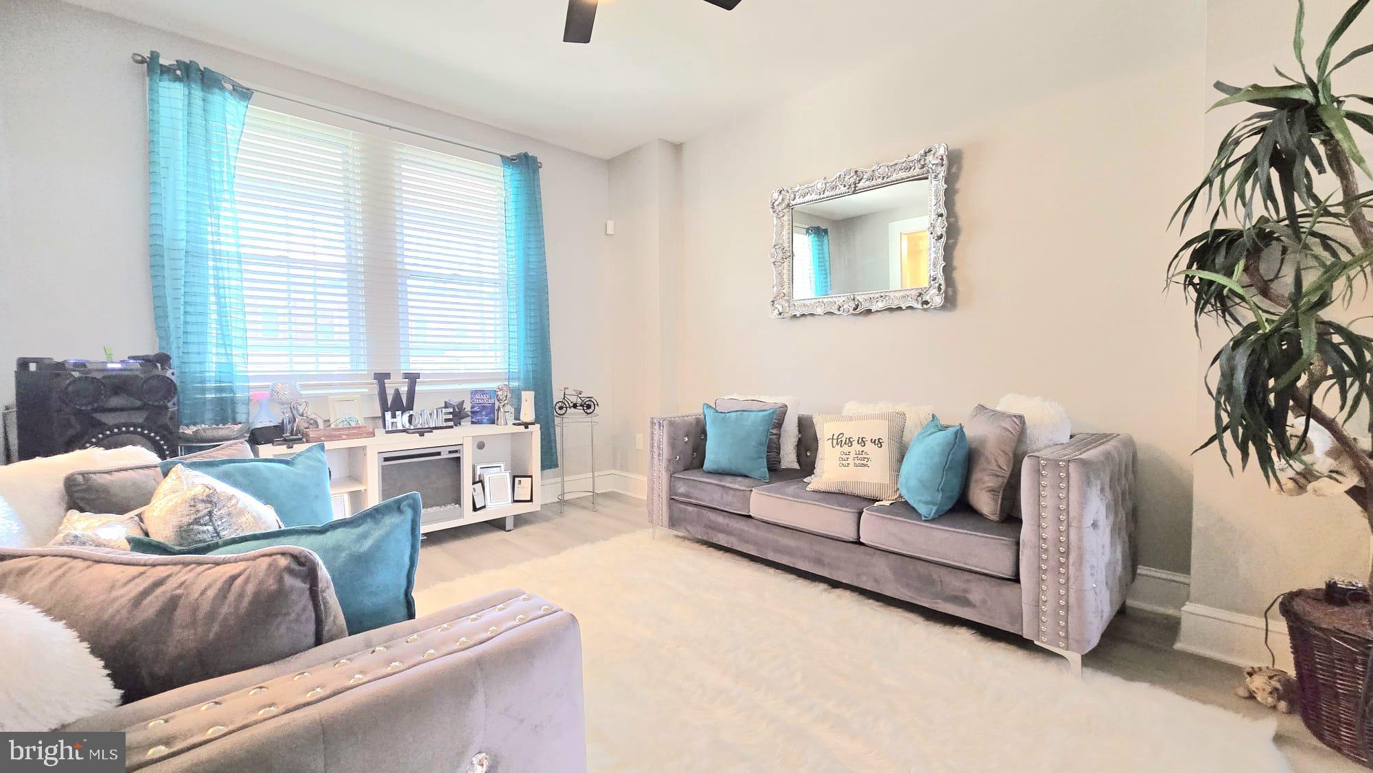 PEN LUCY - Residential