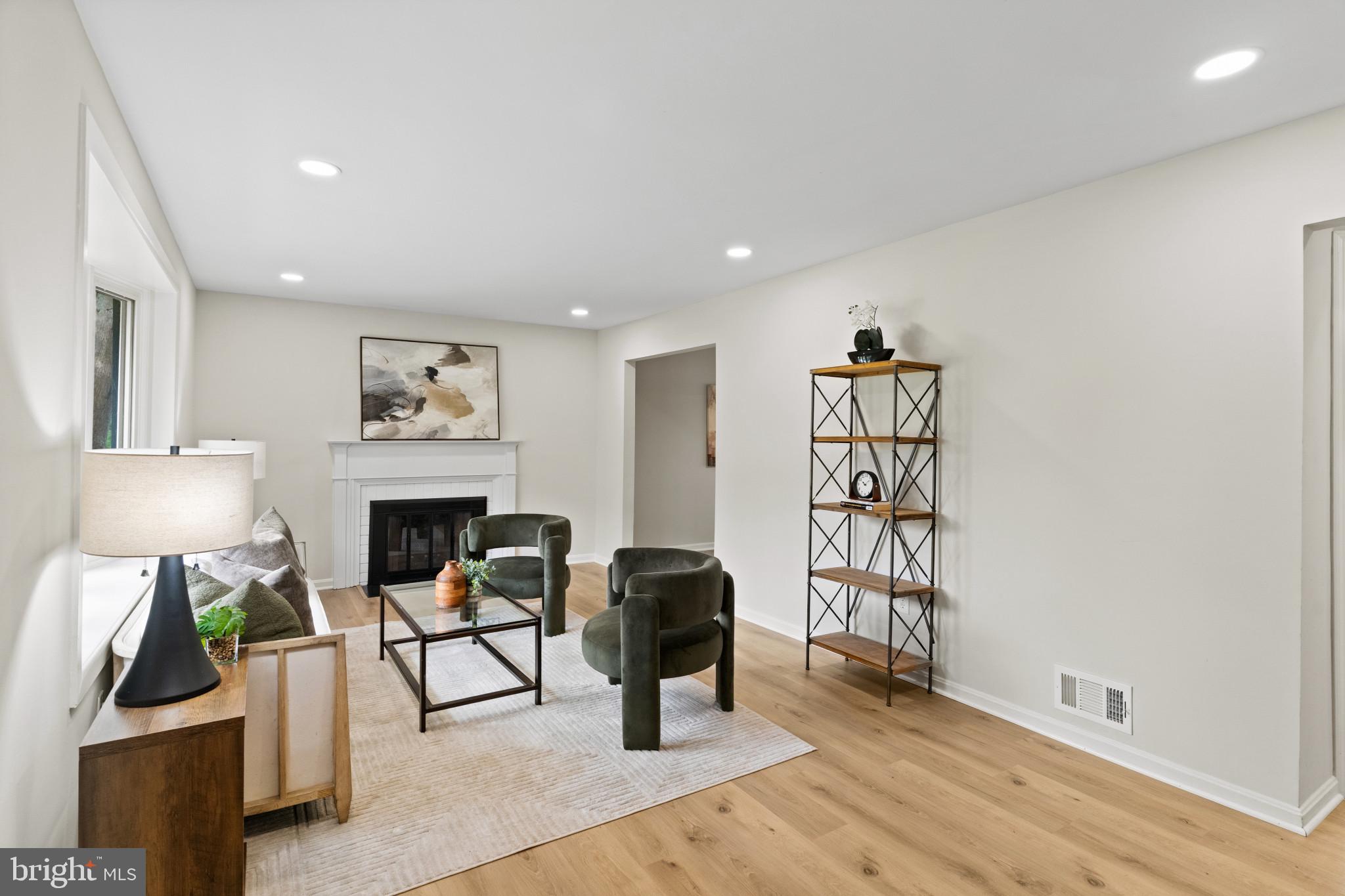 KINGS PARK WEST - Residential