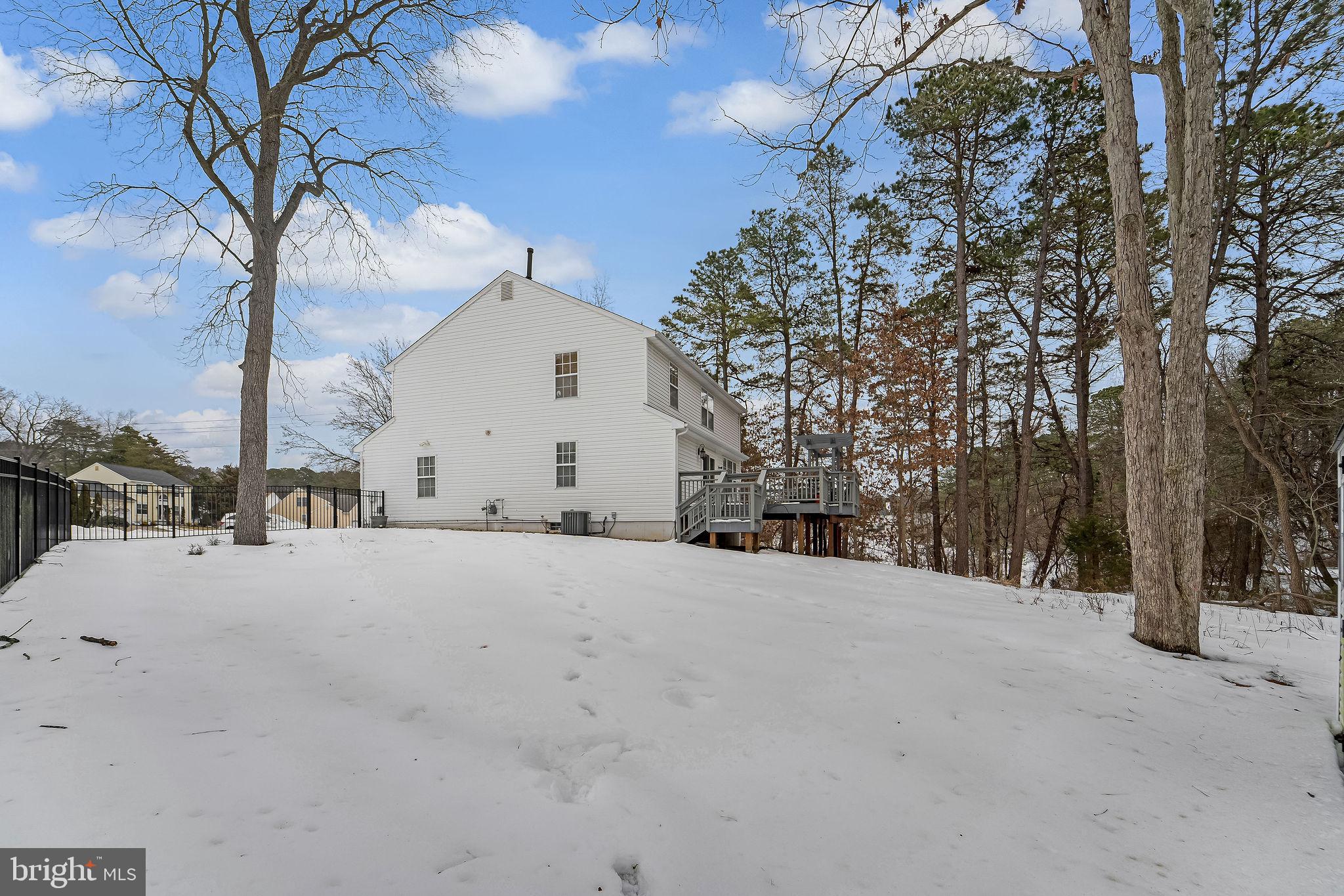 WOOD HILL - Residential