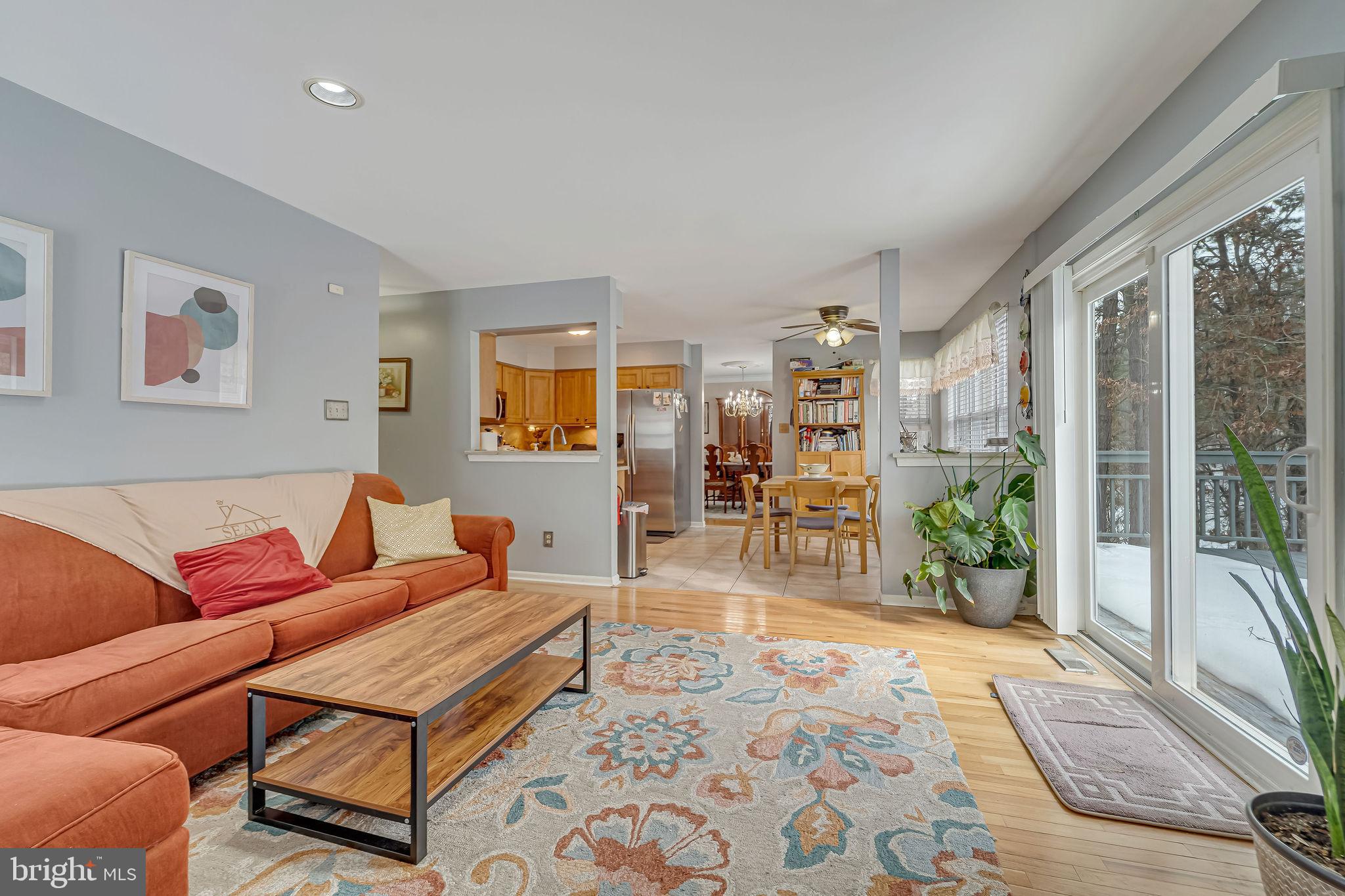 WOOD HILL - Residential