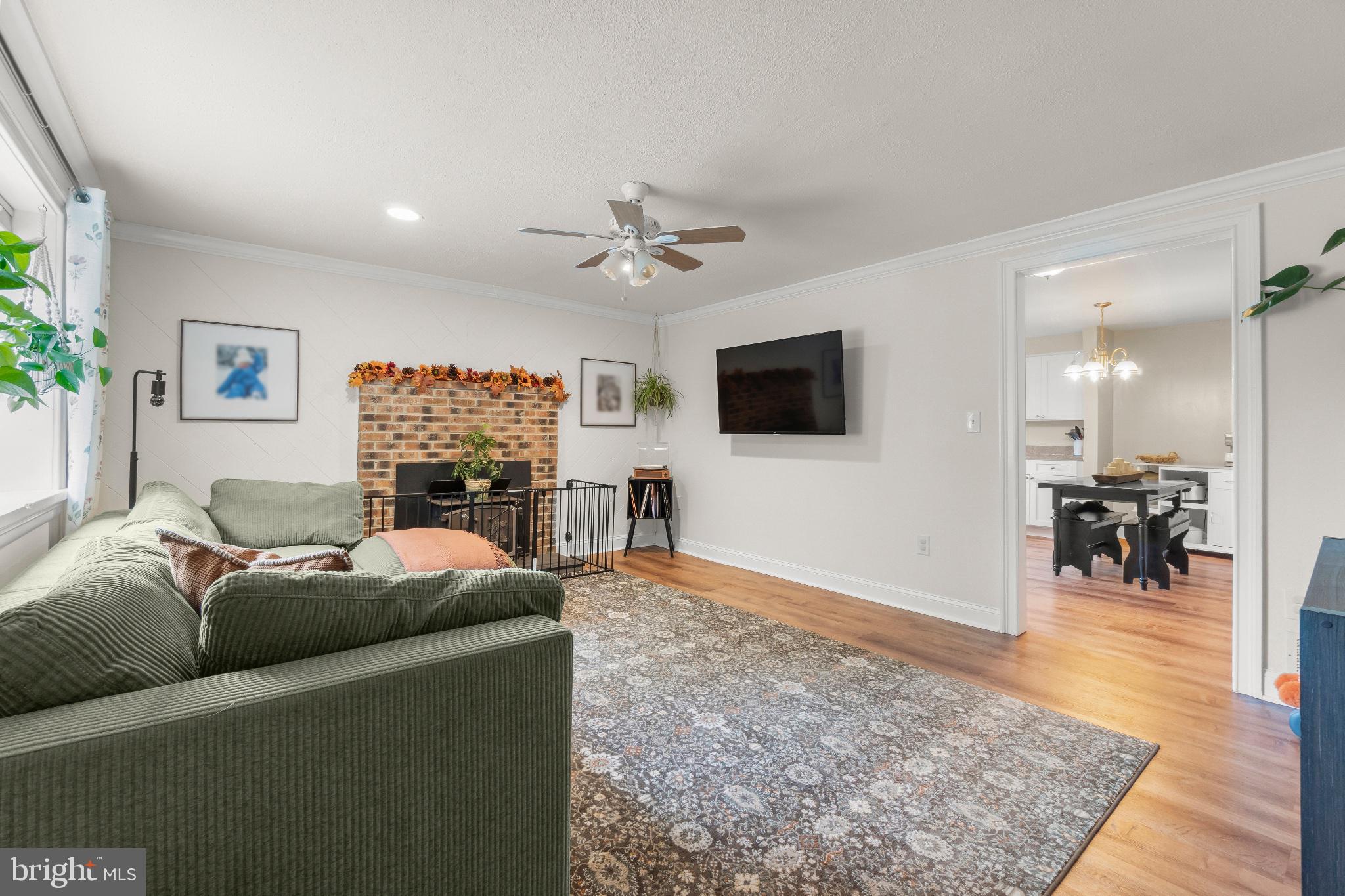 1504 ELM STREET