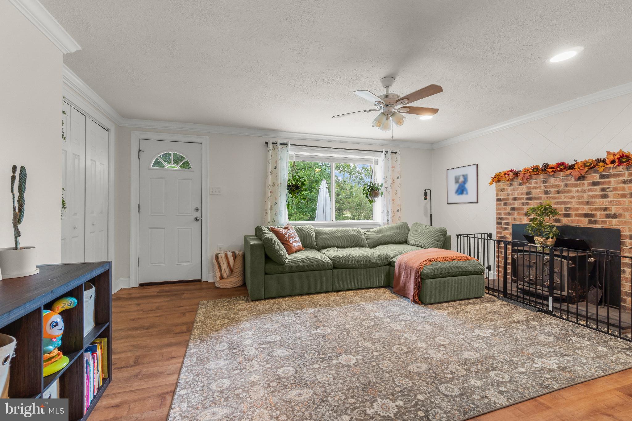 1504 ELM STREET
