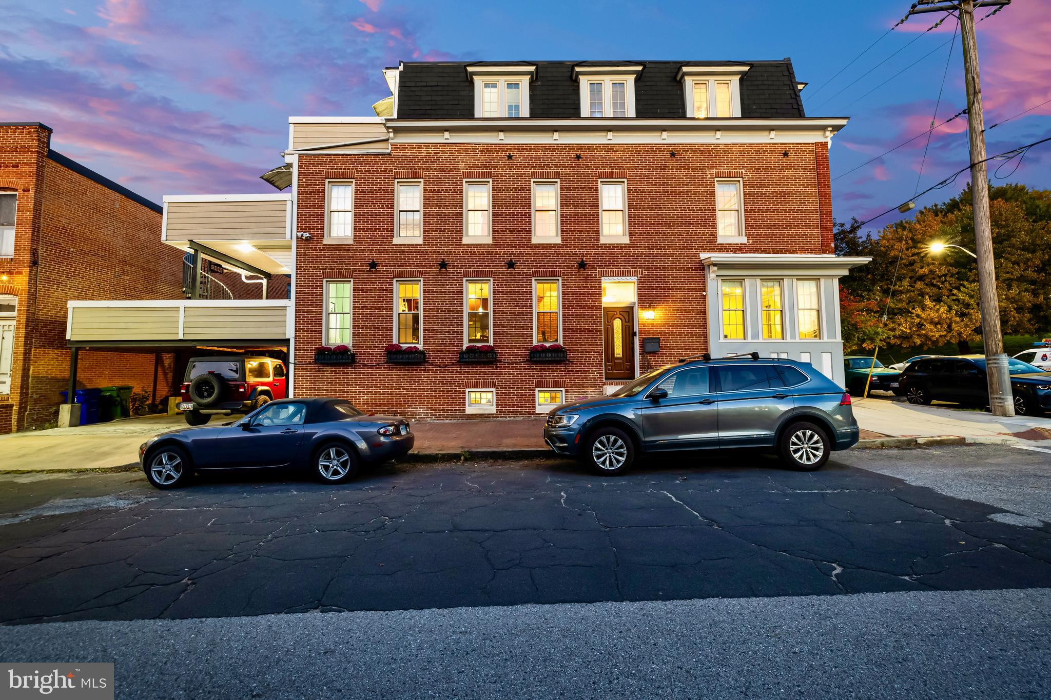 RIVERSIDE - Residential