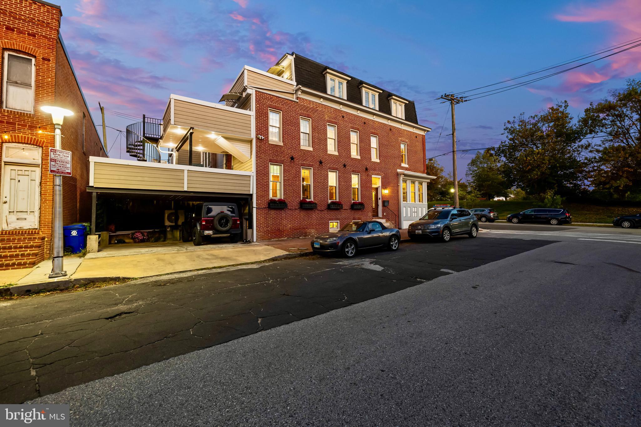 RIVERSIDE - Residential