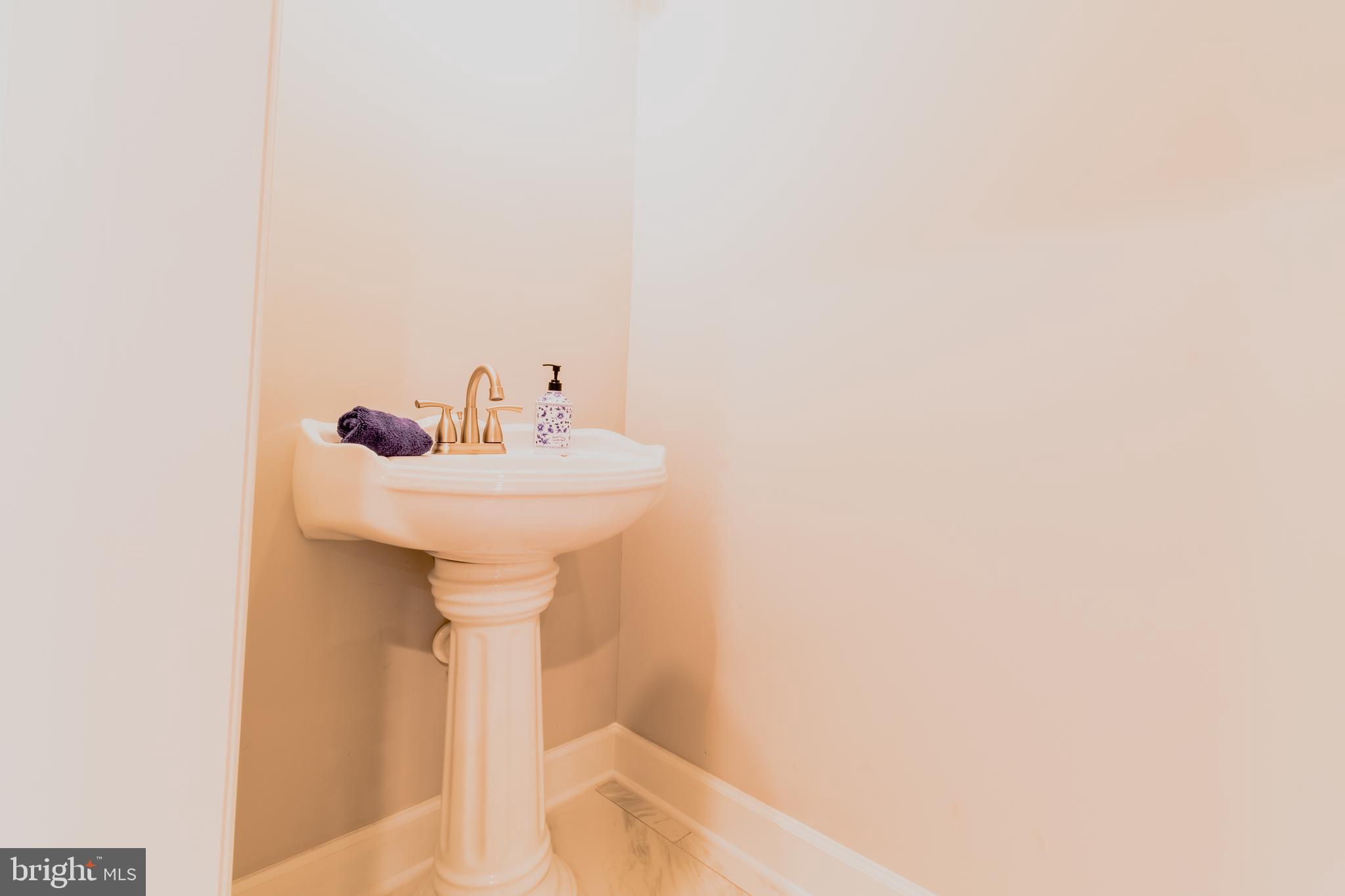 WASHINGTON VILLAGE - Residential