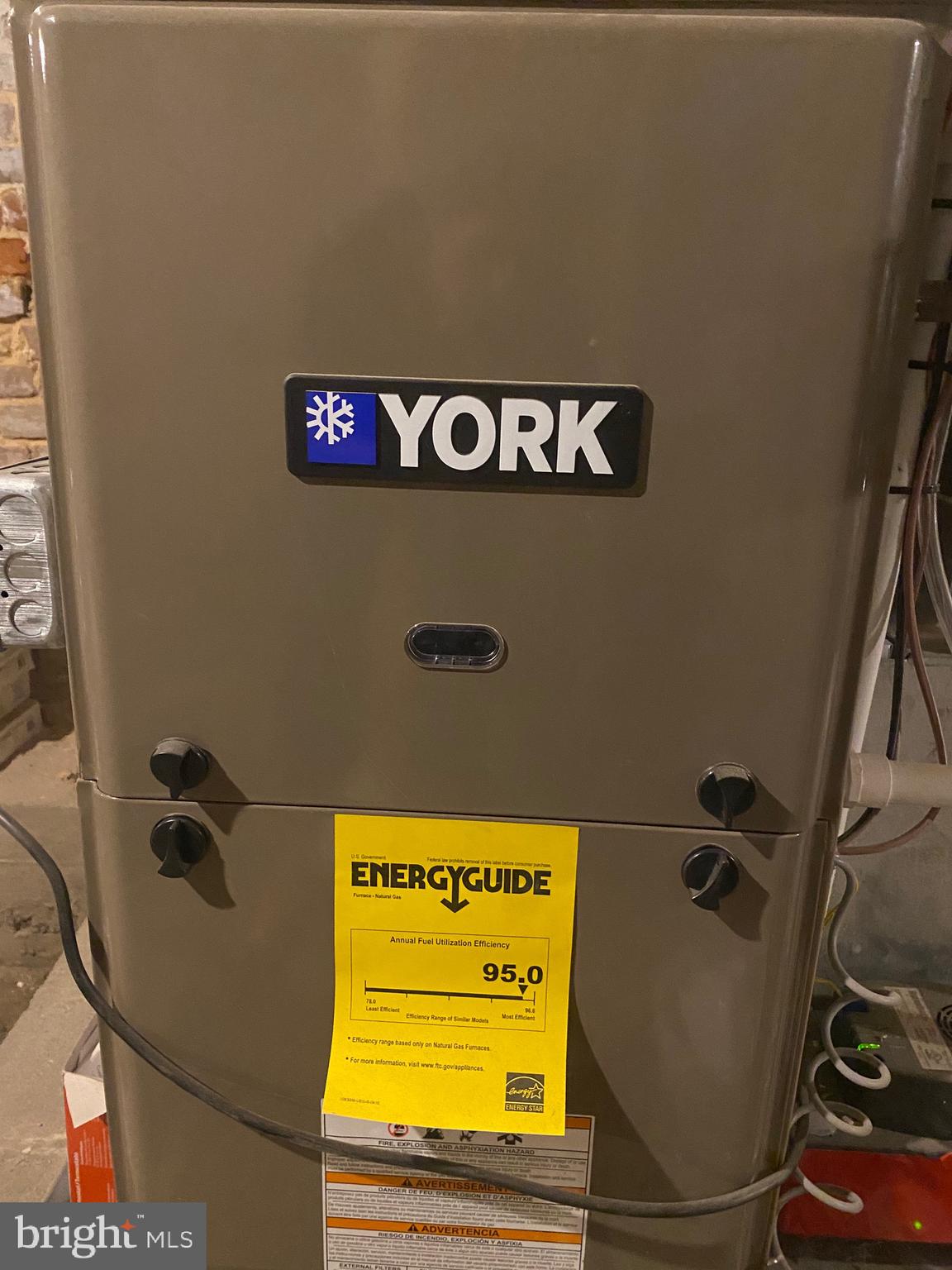 WASHINGTON VILLAGE - Residential