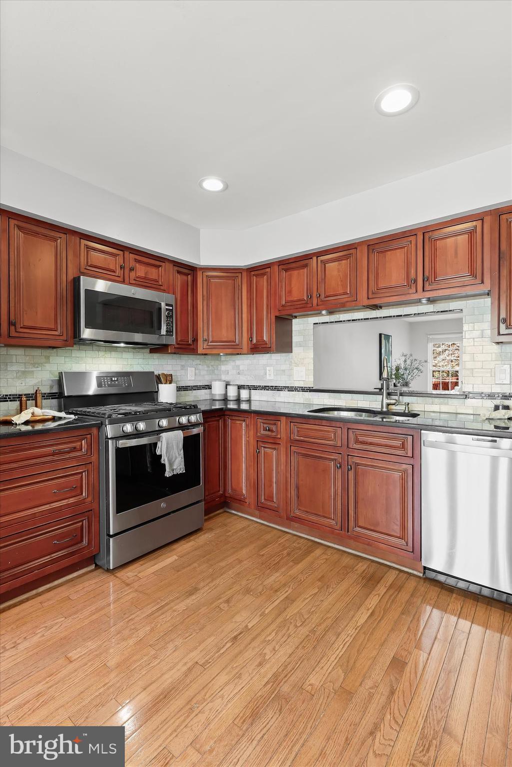 CHAPEL GATE - Residential