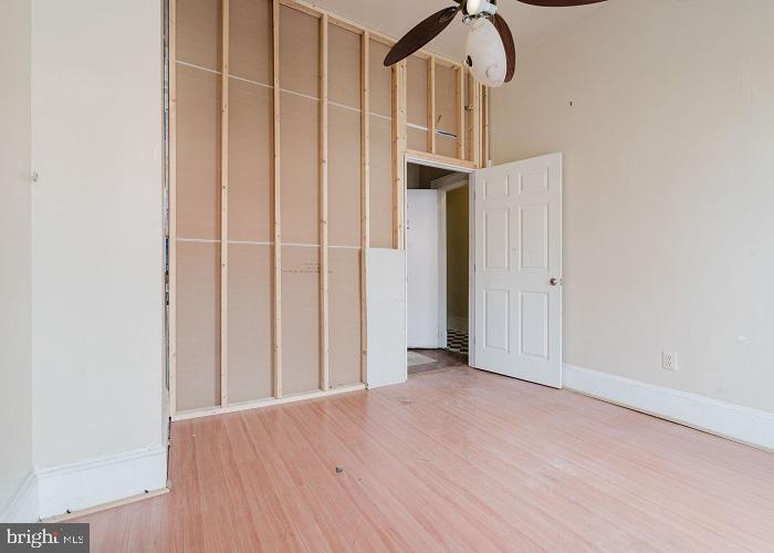 UNION SQUARE - Residential Income