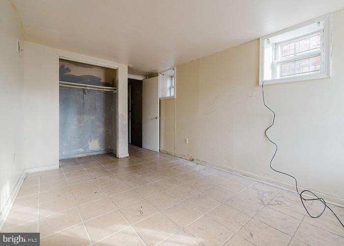 UNION SQUARE - Residential Income