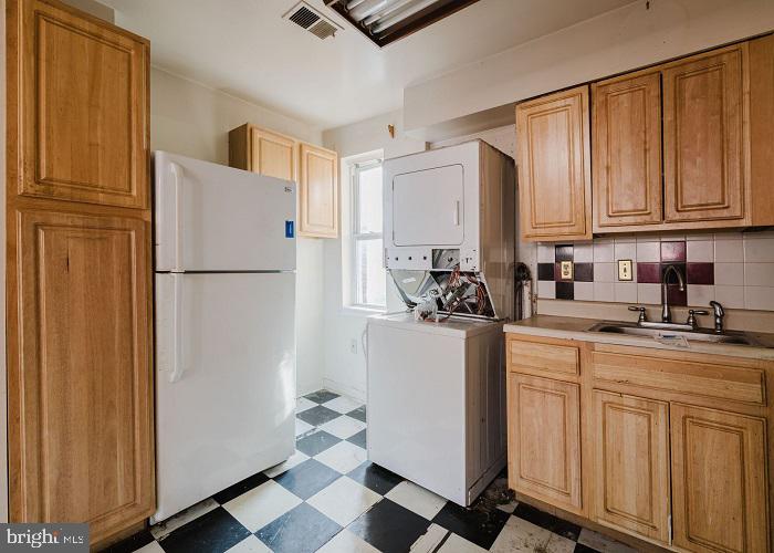 UNION SQUARE - Residential Income