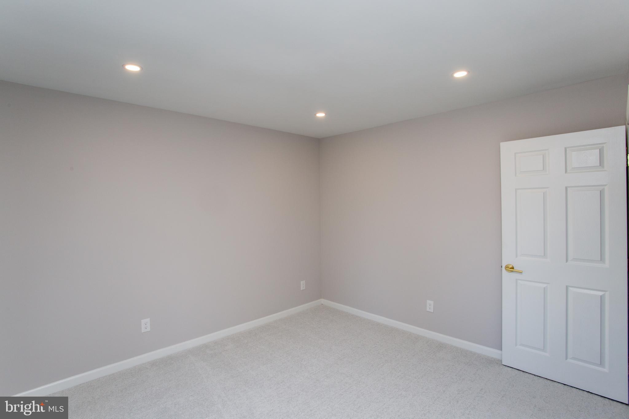 NOTTINGHAM VIL - Residential