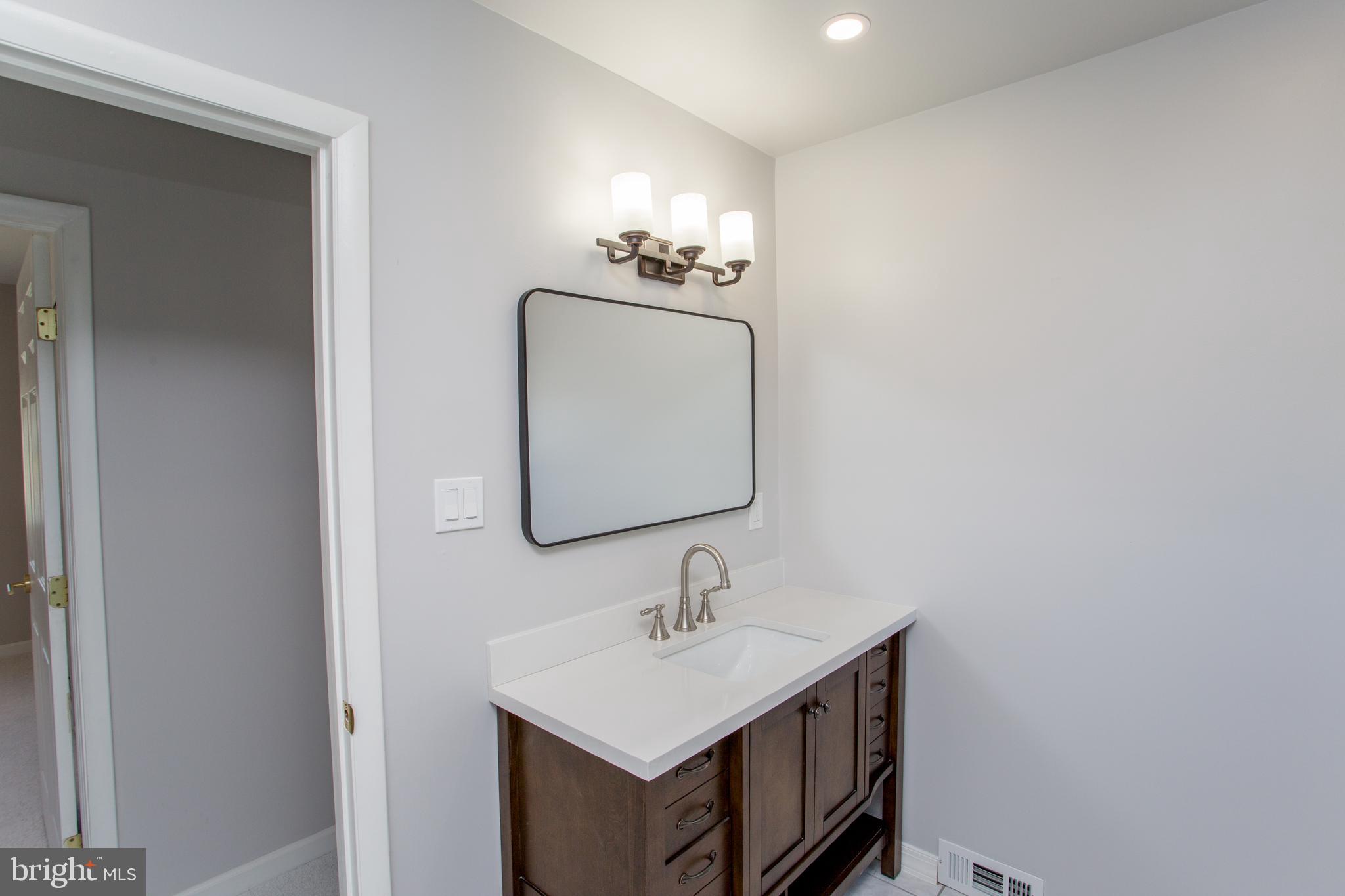 NOTTINGHAM VIL - Residential